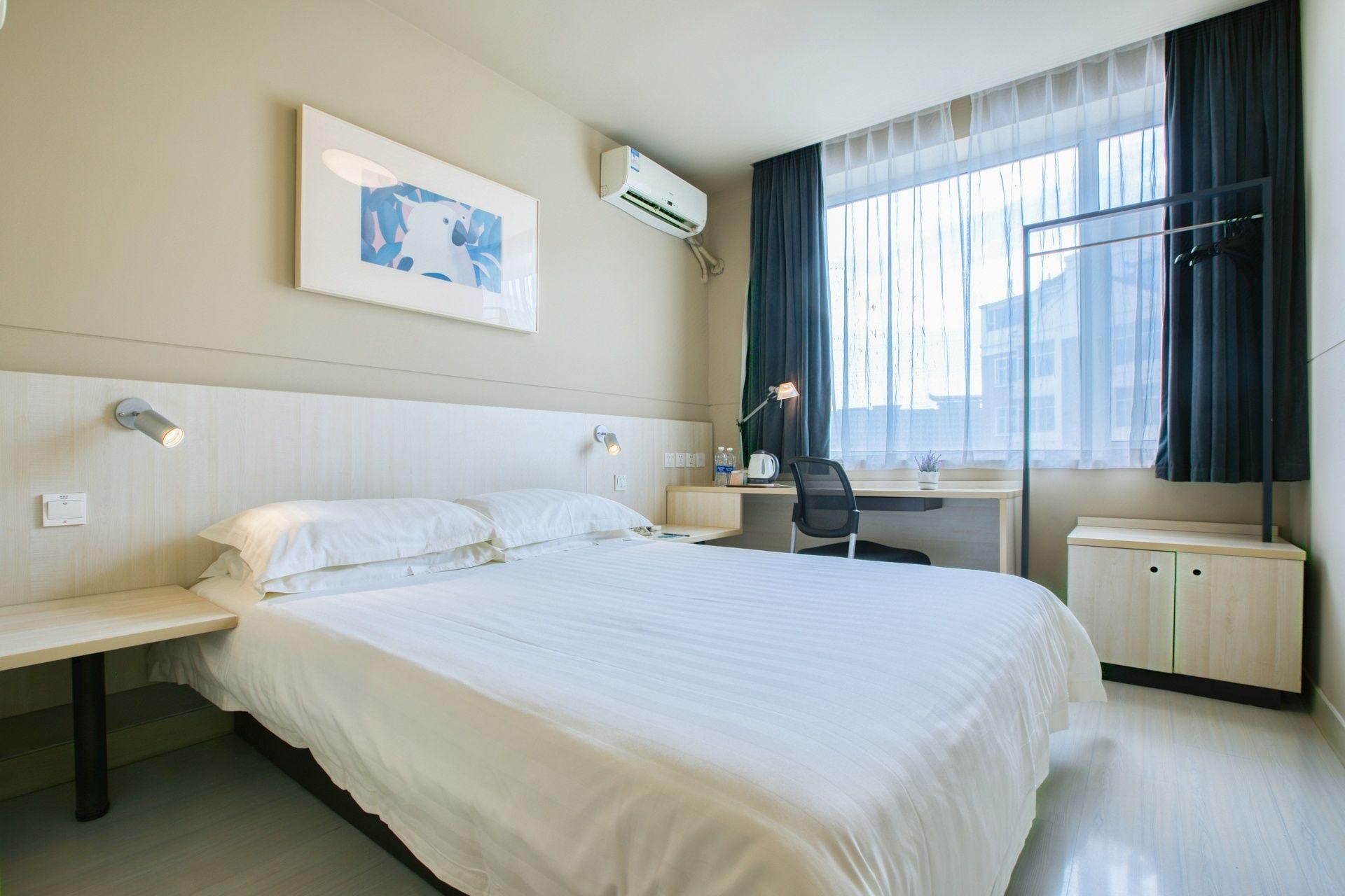 Zero Pressure - Standard Double Room