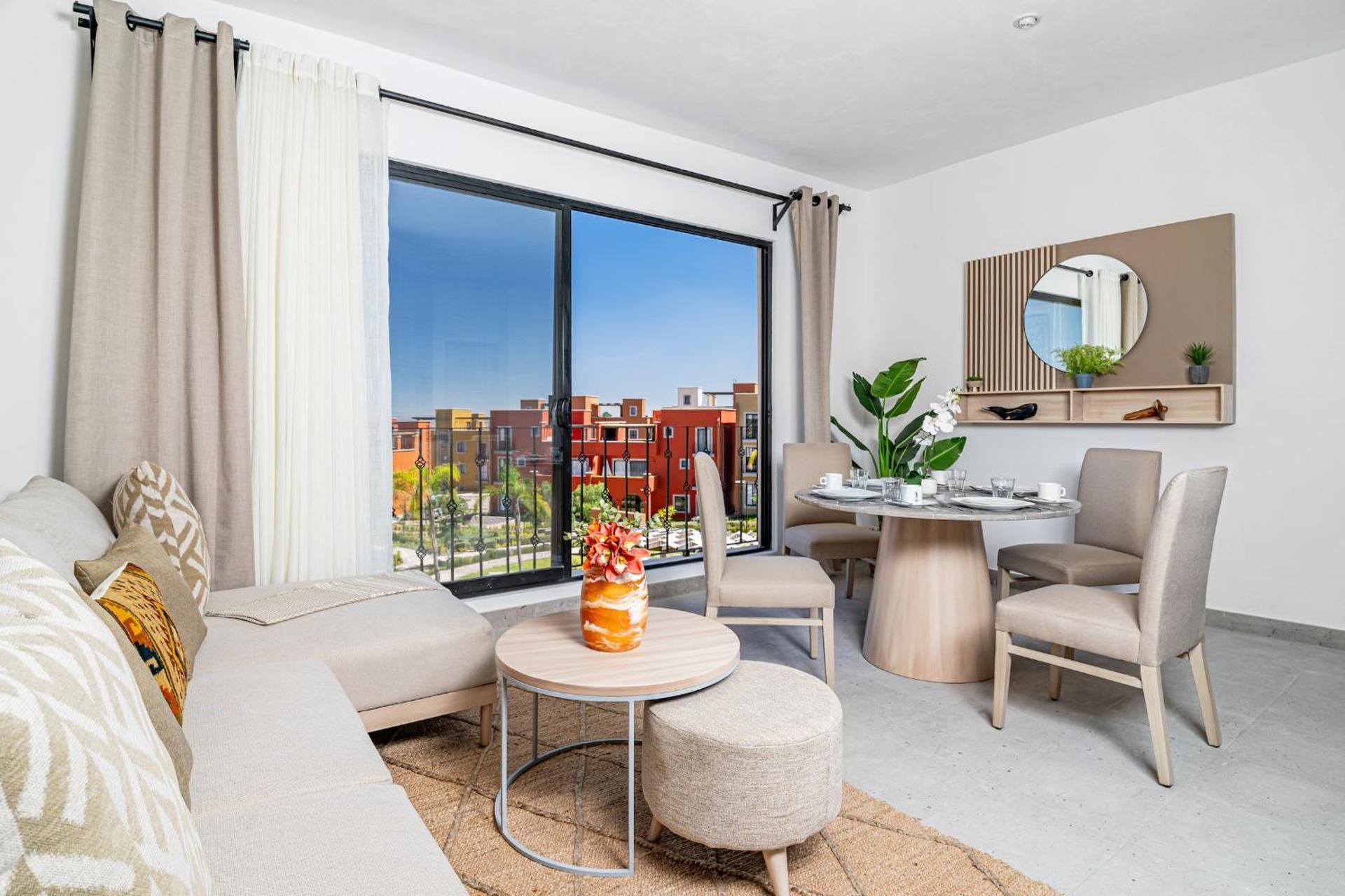 Deluxe Apartment