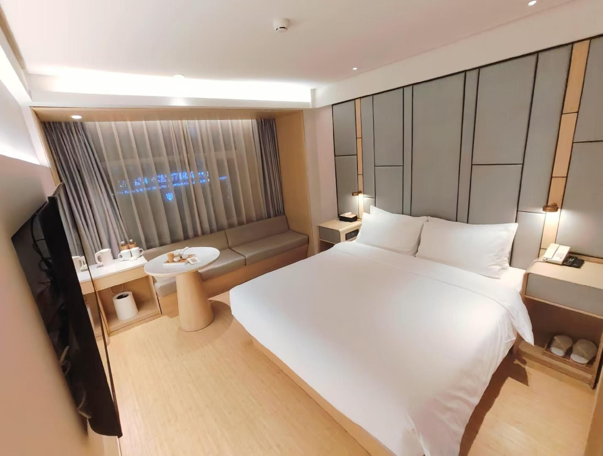 Queen Room A