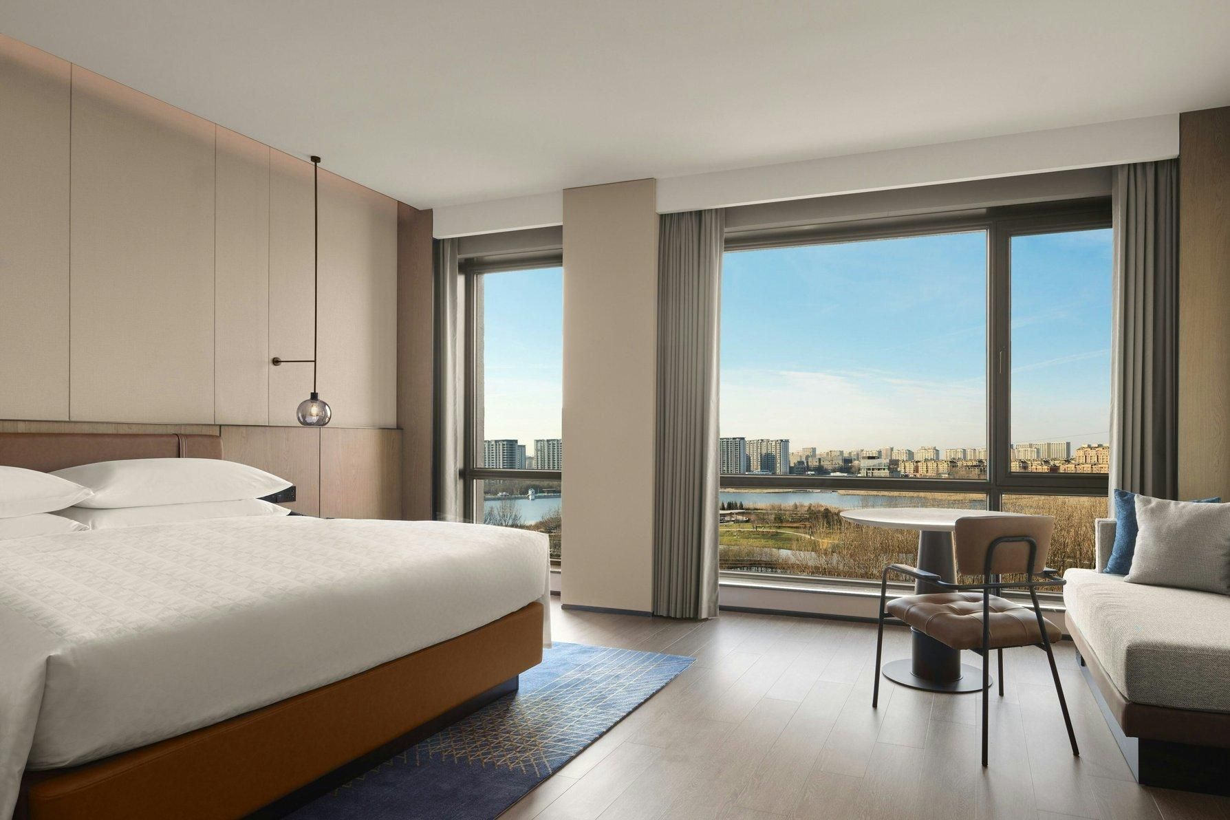 Superior, Guest room, 1 King