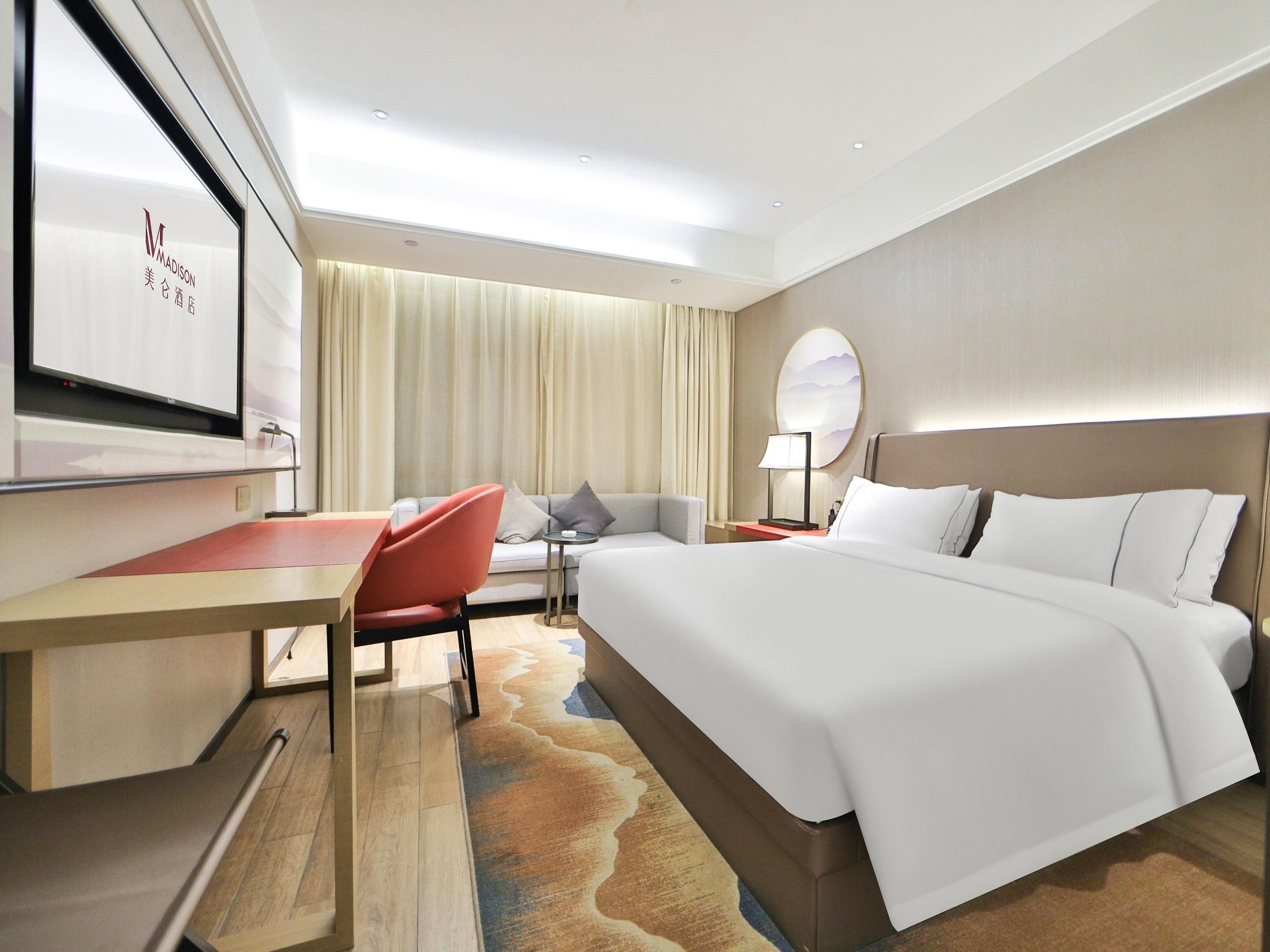 Huazhu - Room With Bed