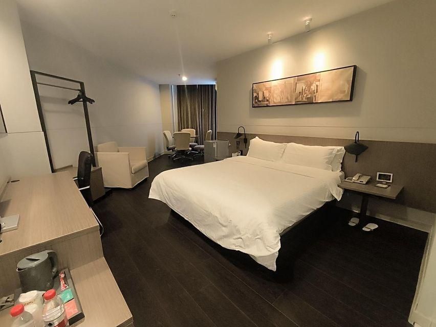 WH - Superior Bed Room
