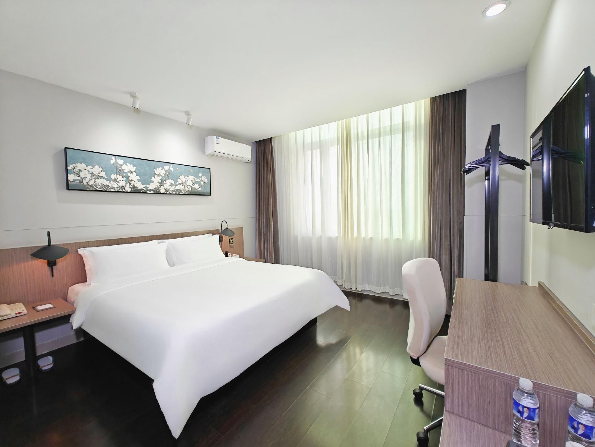 Zero Pressure - Standard Double Room