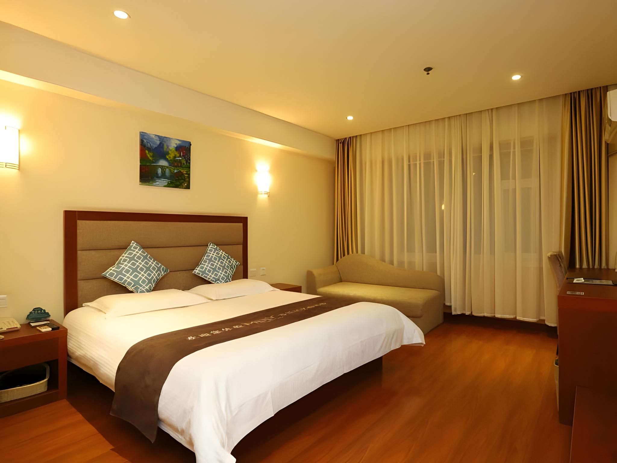 GTI - Superior Queen, Zero Pressure Bed