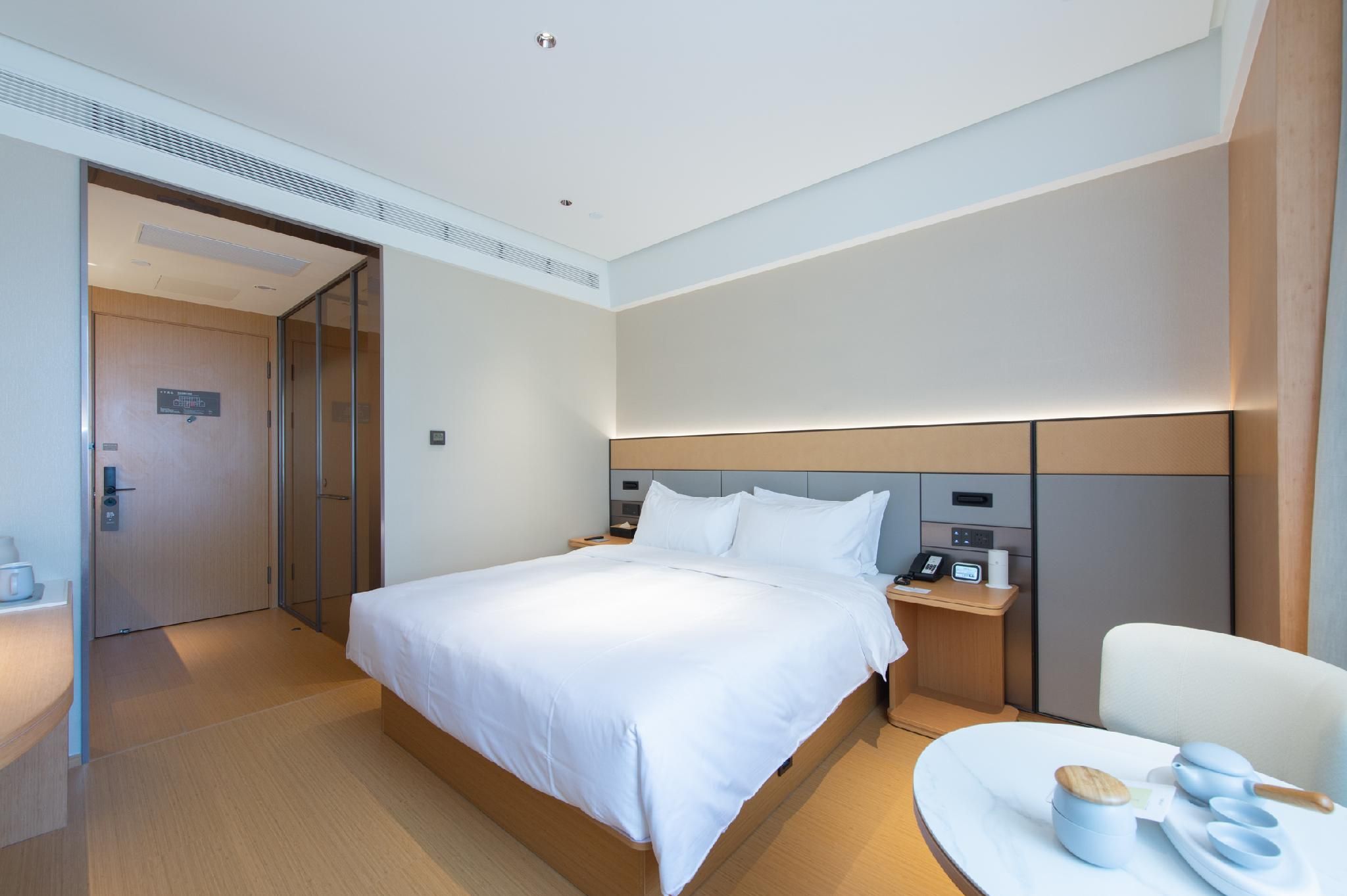 Huazhu - Superior BedRoom