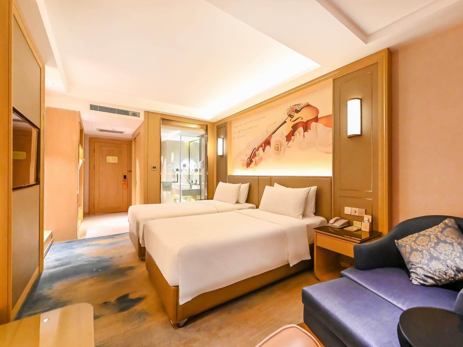 WH - Deluxe Room Twin