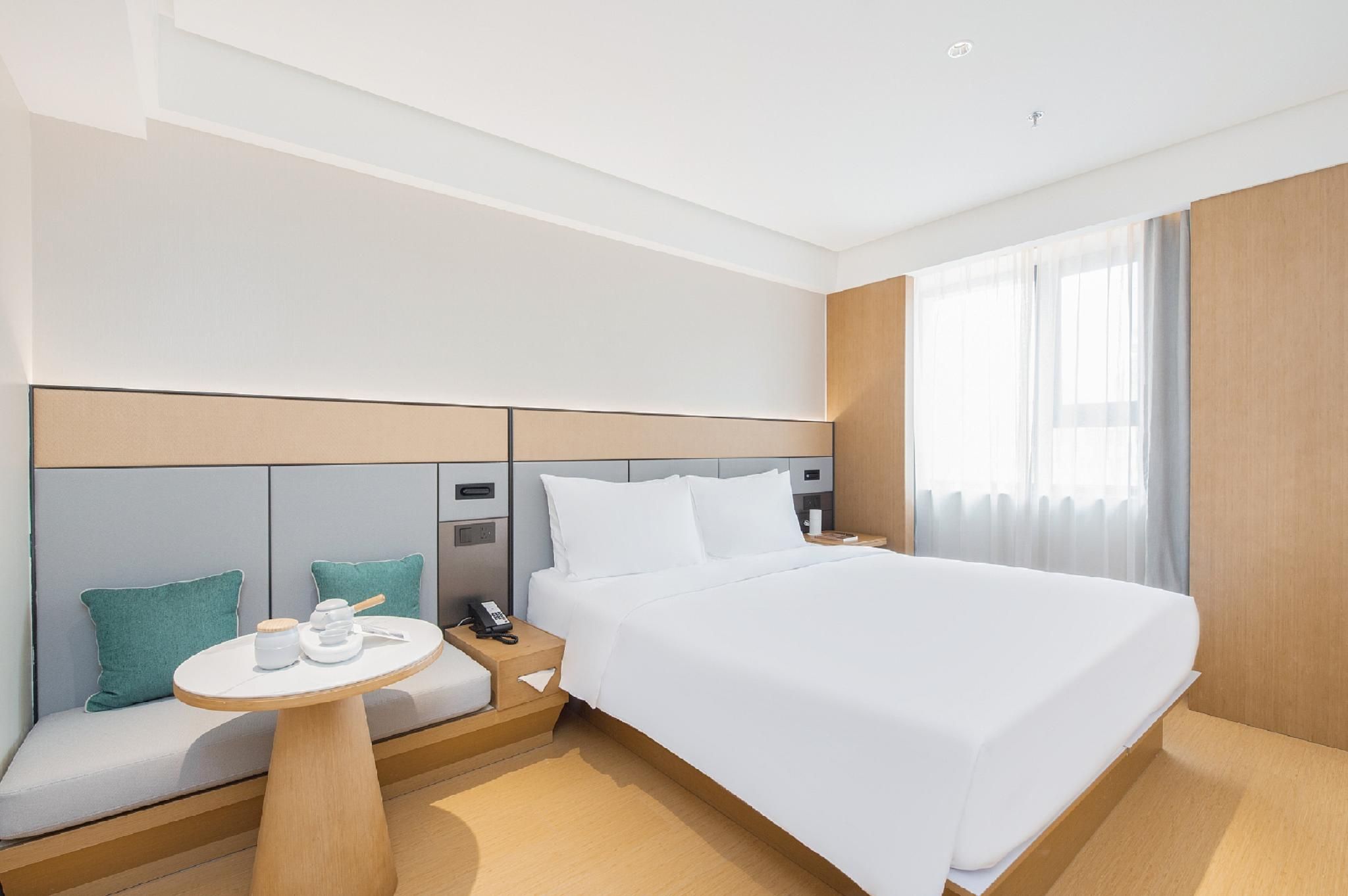 Huazhu - Superior BedRoom
