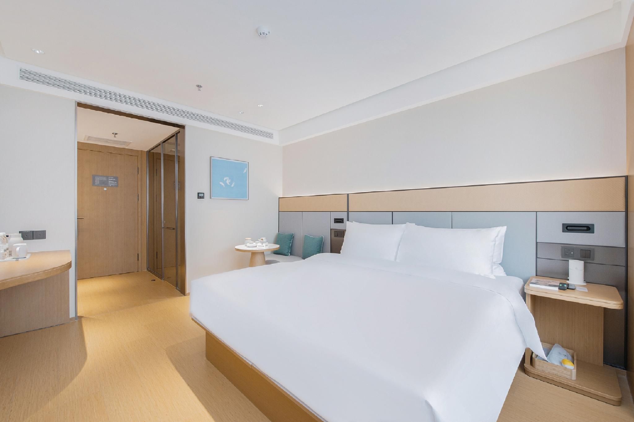 Huazhu - Superior BedRoom