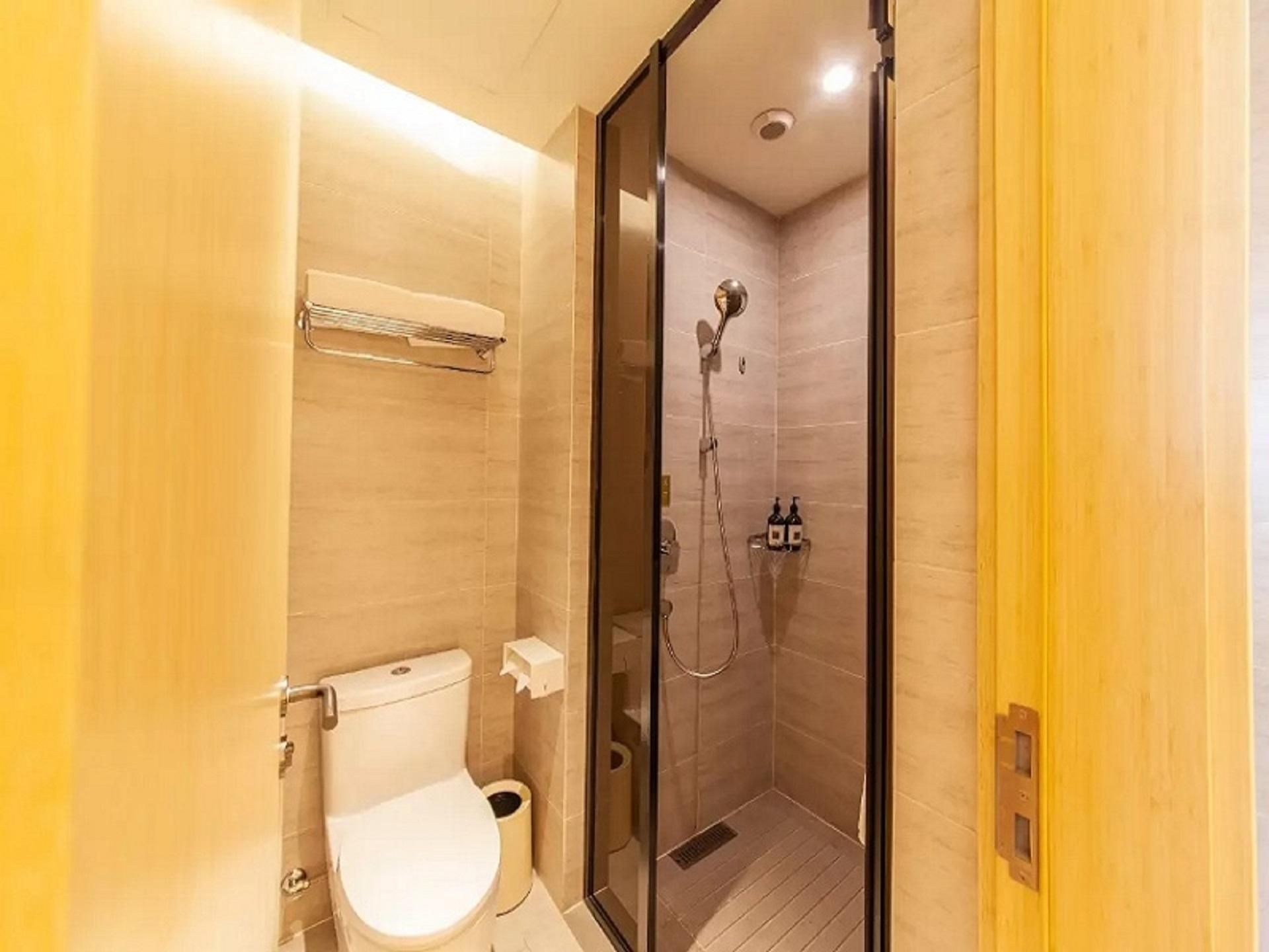 Huazhu - Superior BedRoom
