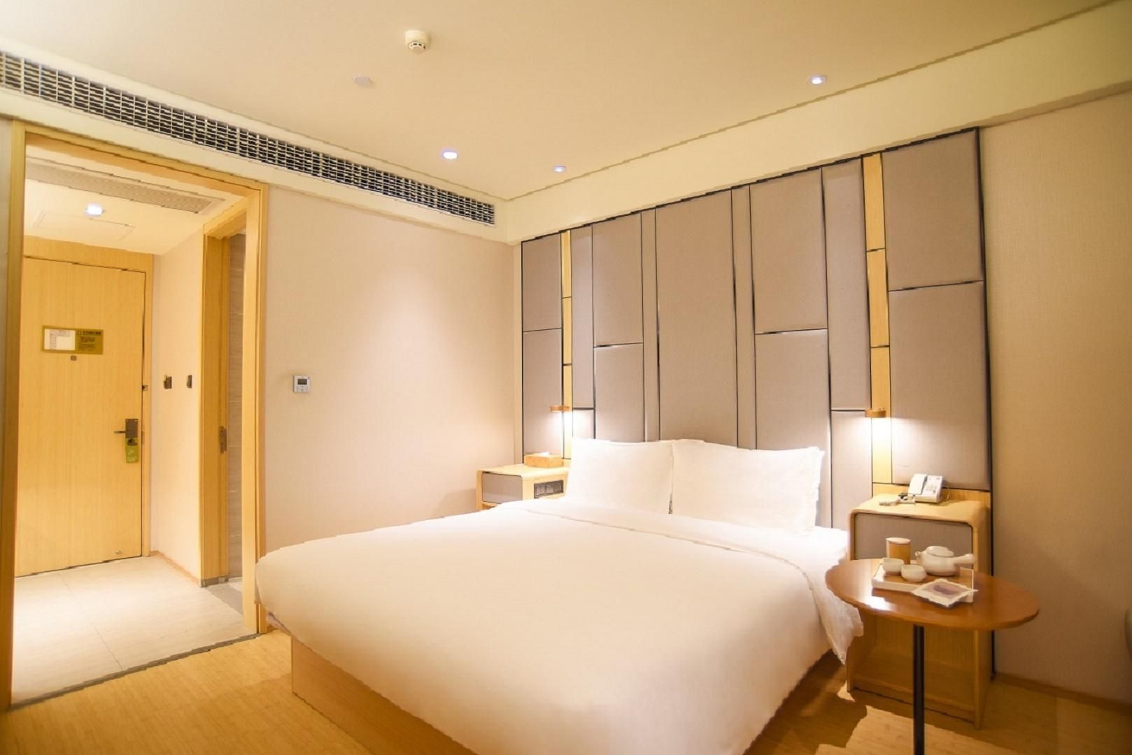 Huazhu - Superior BedRoom