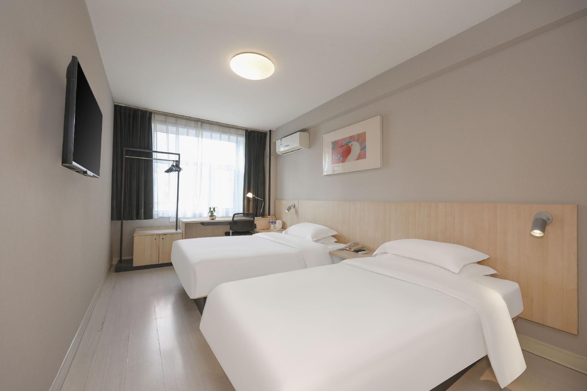 WH - Standard Daxiao Twin Room