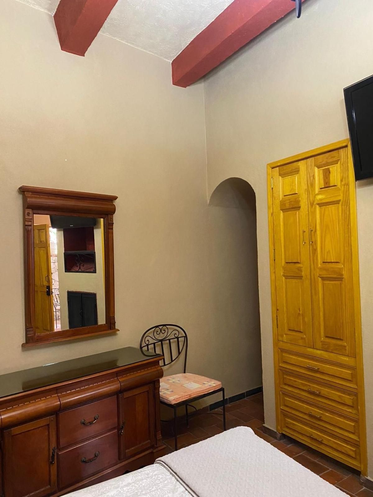 King Suite with Spa Bath