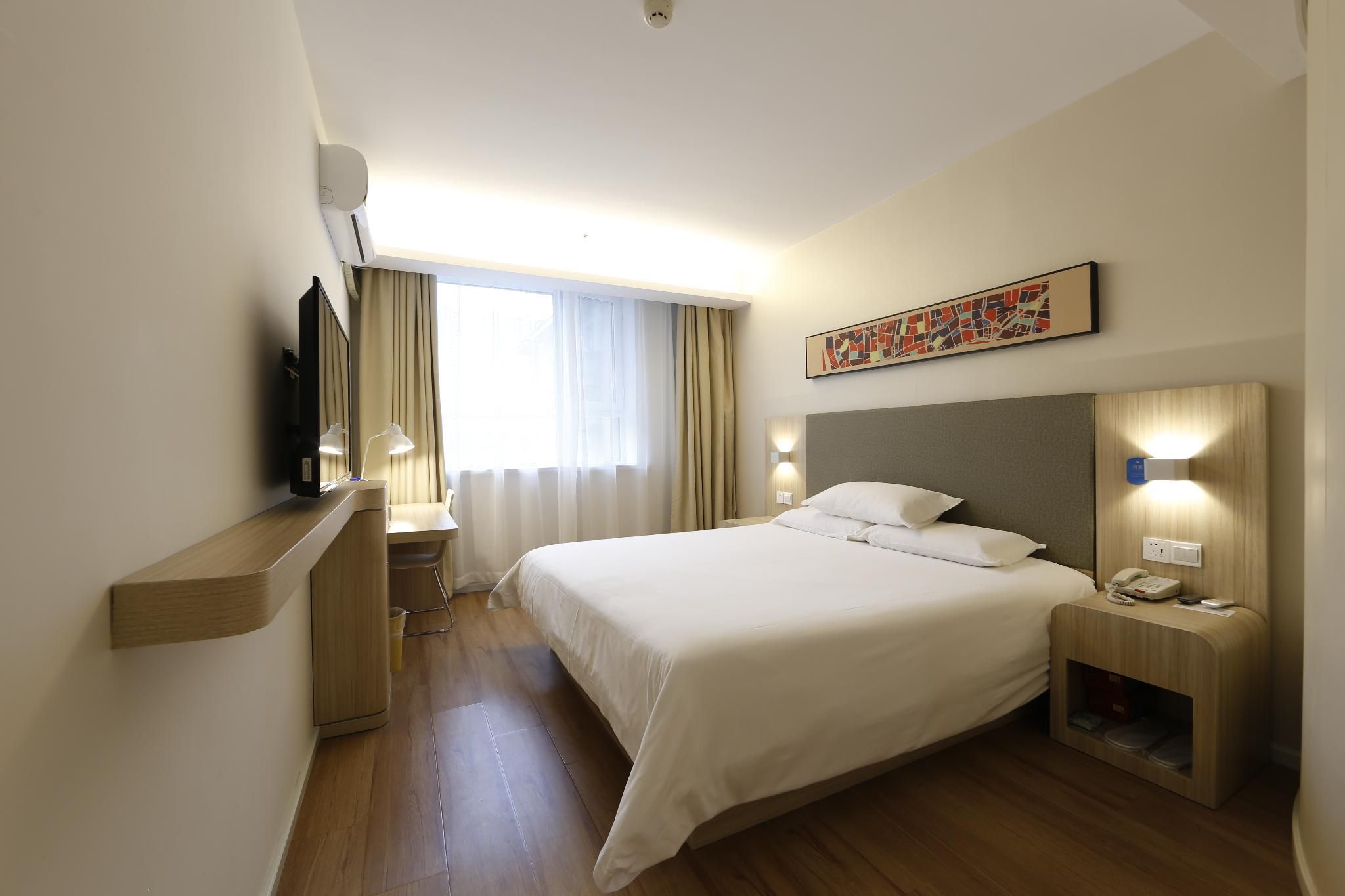 Huazhu - Superior BedRoom