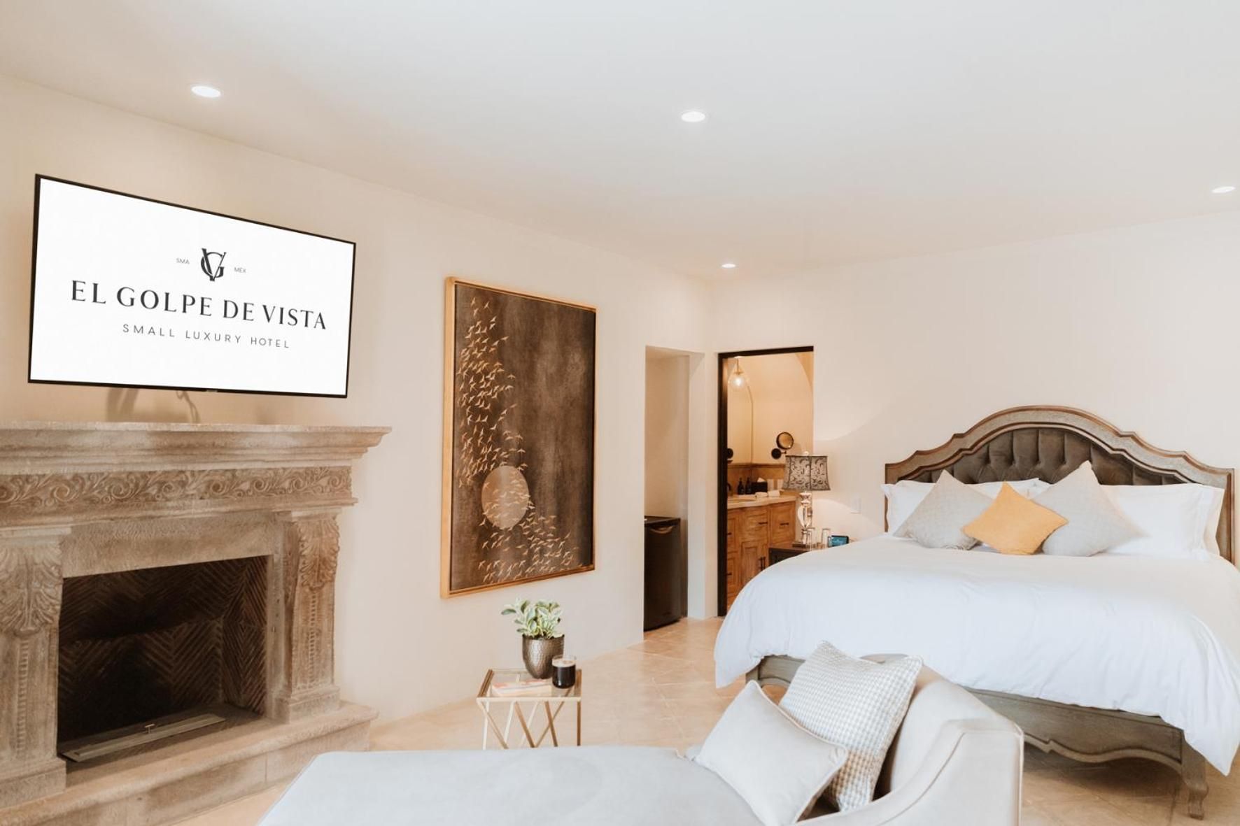 Deluxe Suite