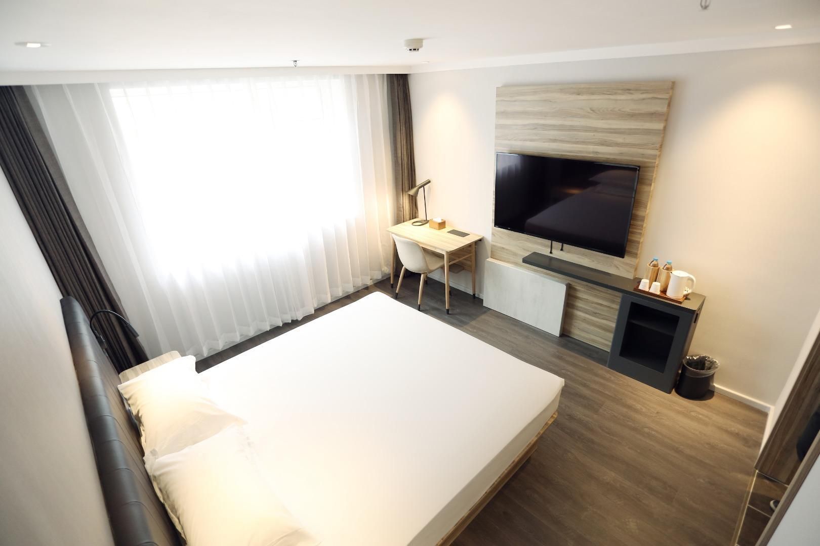 Hanting Premium Hotel Changchun Xintiandi Changchun Street Huazhu - Room With Bed