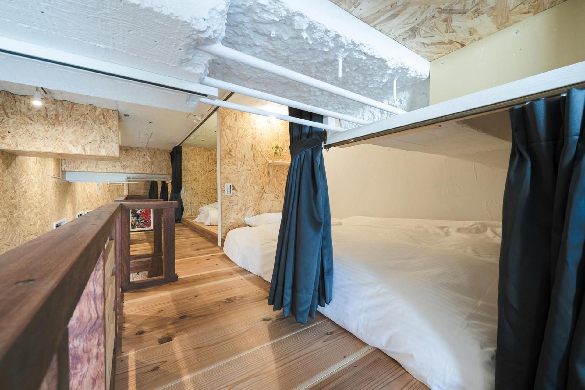 Bunk Bed in Mixed Dormitory Room