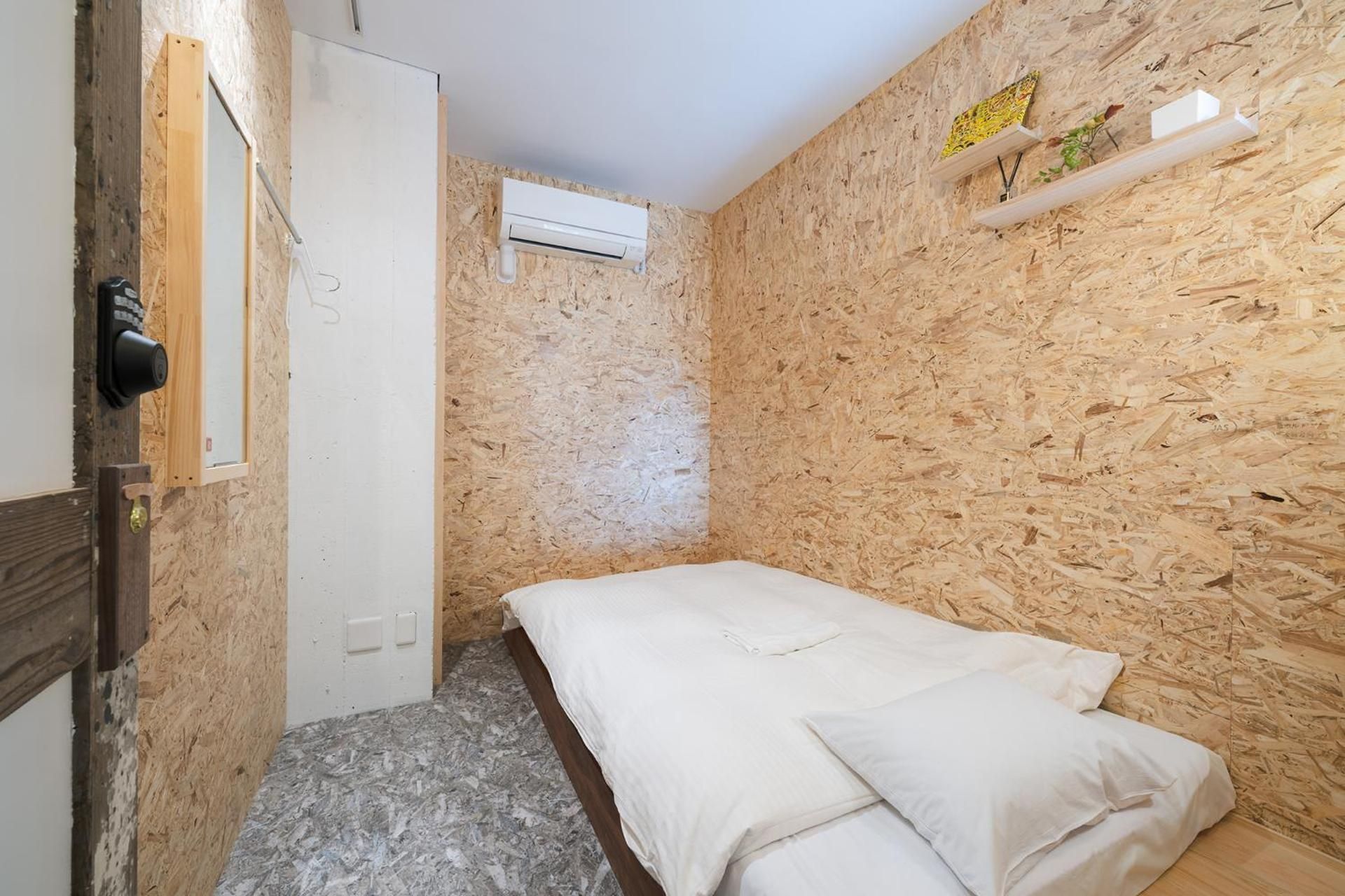 Single Room with Shared Shower and Toilet
