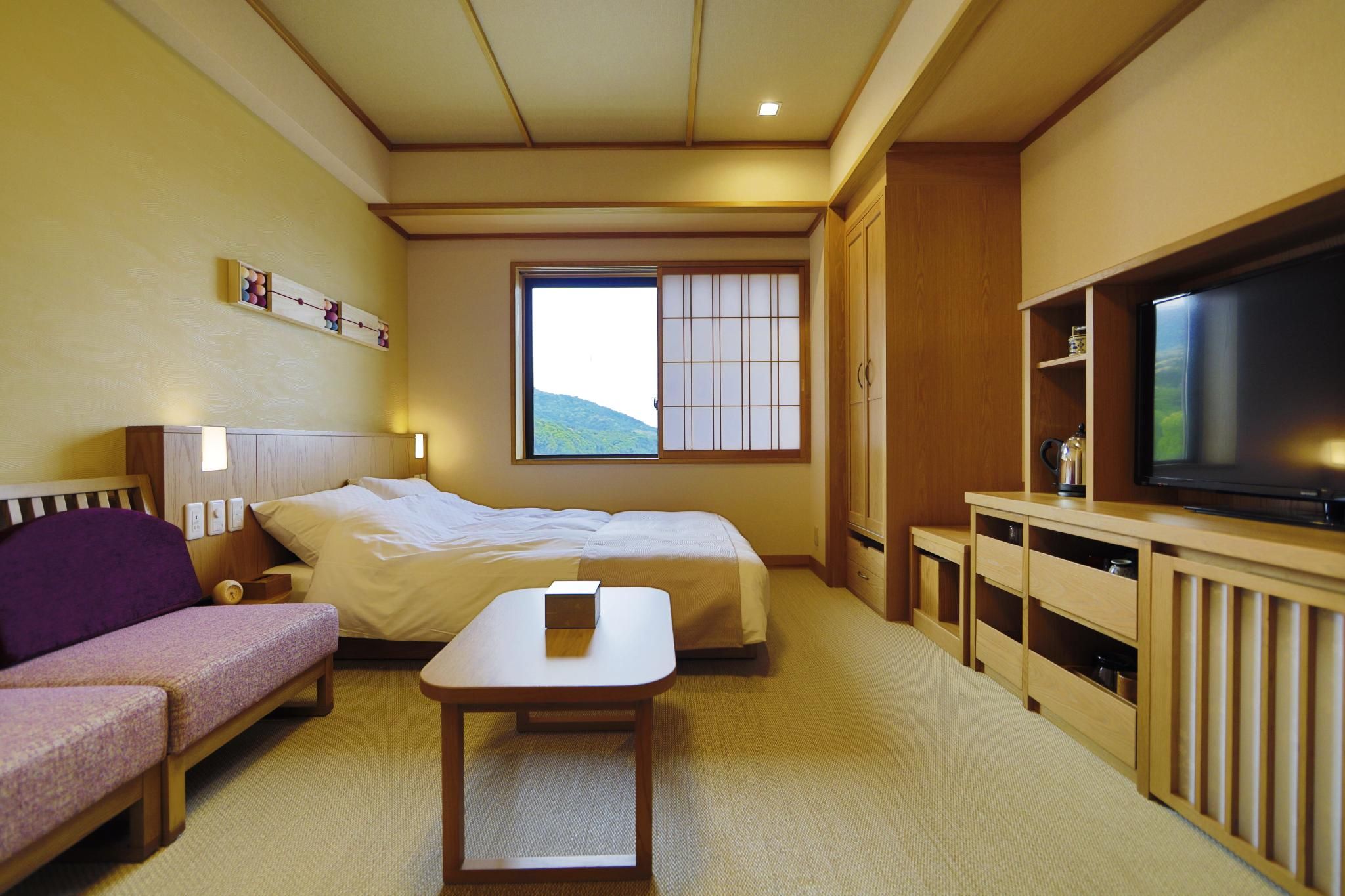 Main Building Double Room with Shower - Non-Smoking