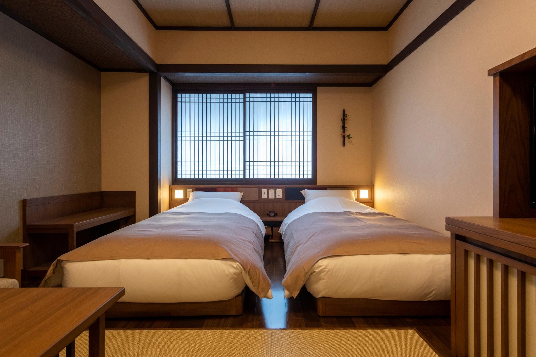 Twin Room with Shower - Non-Smoking