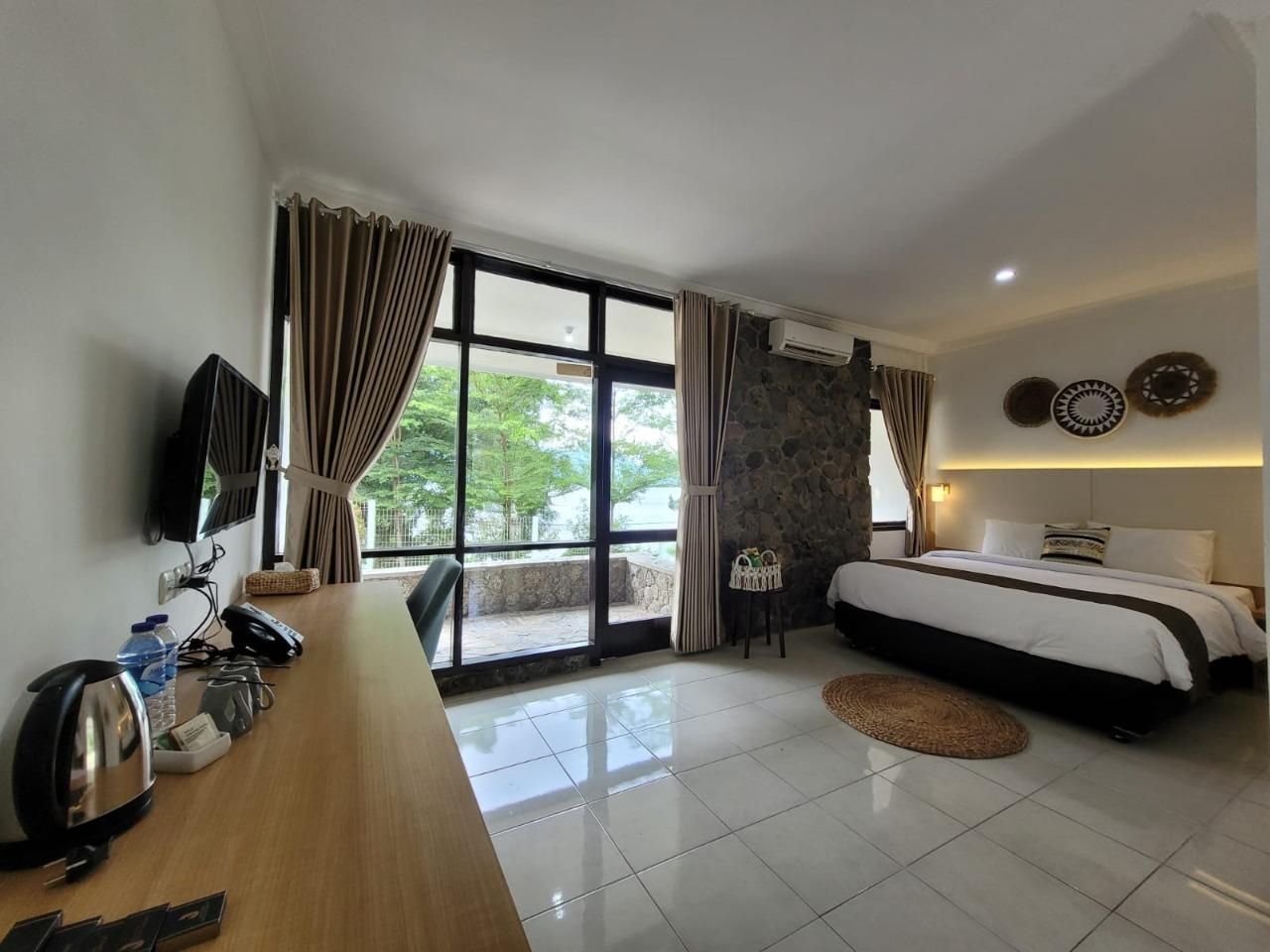 Jatiluhur Valley Resort Lake Deluxe Double Queen