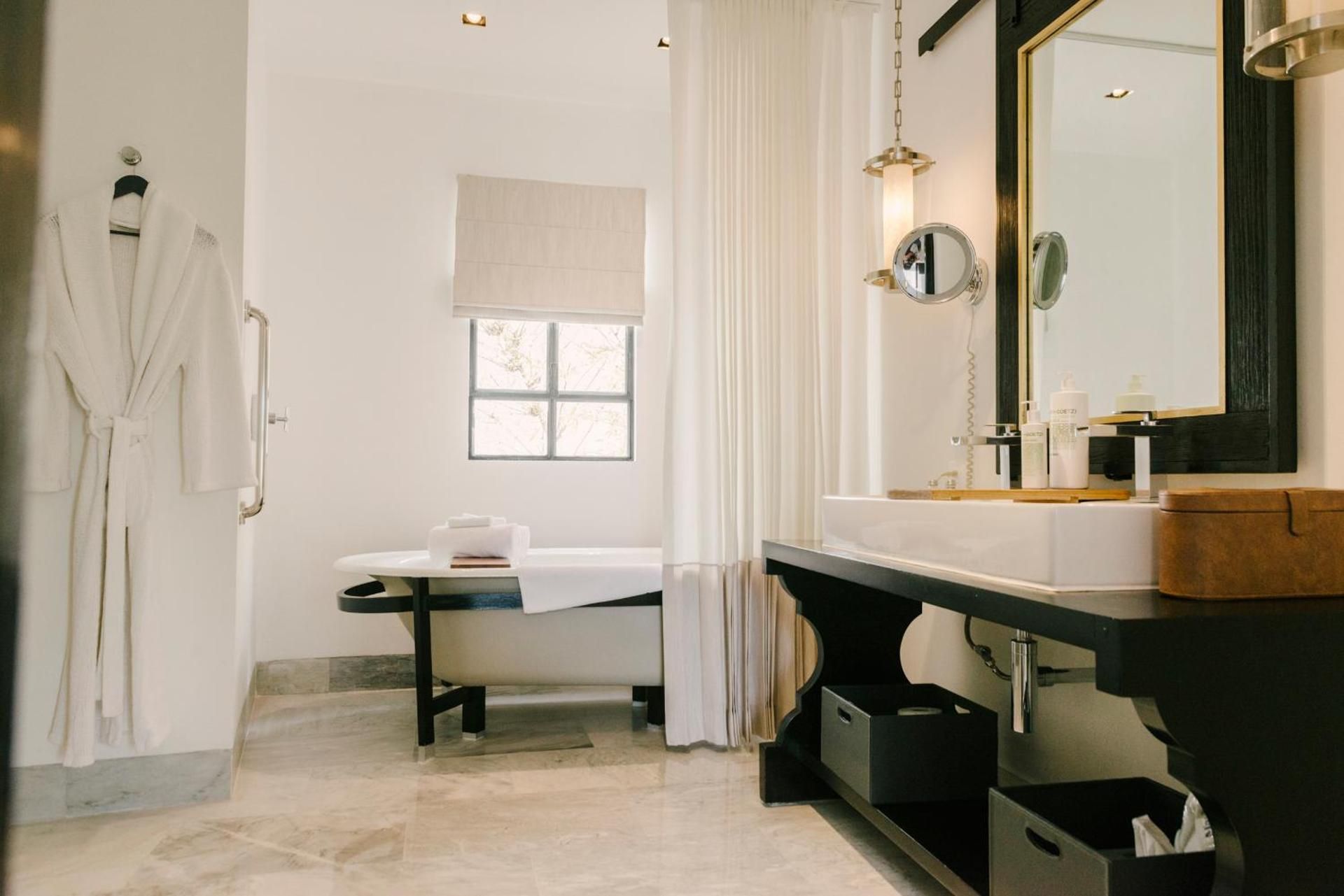 Hotel Matilda 05-Luxury Suite (MI - DTWS) 3