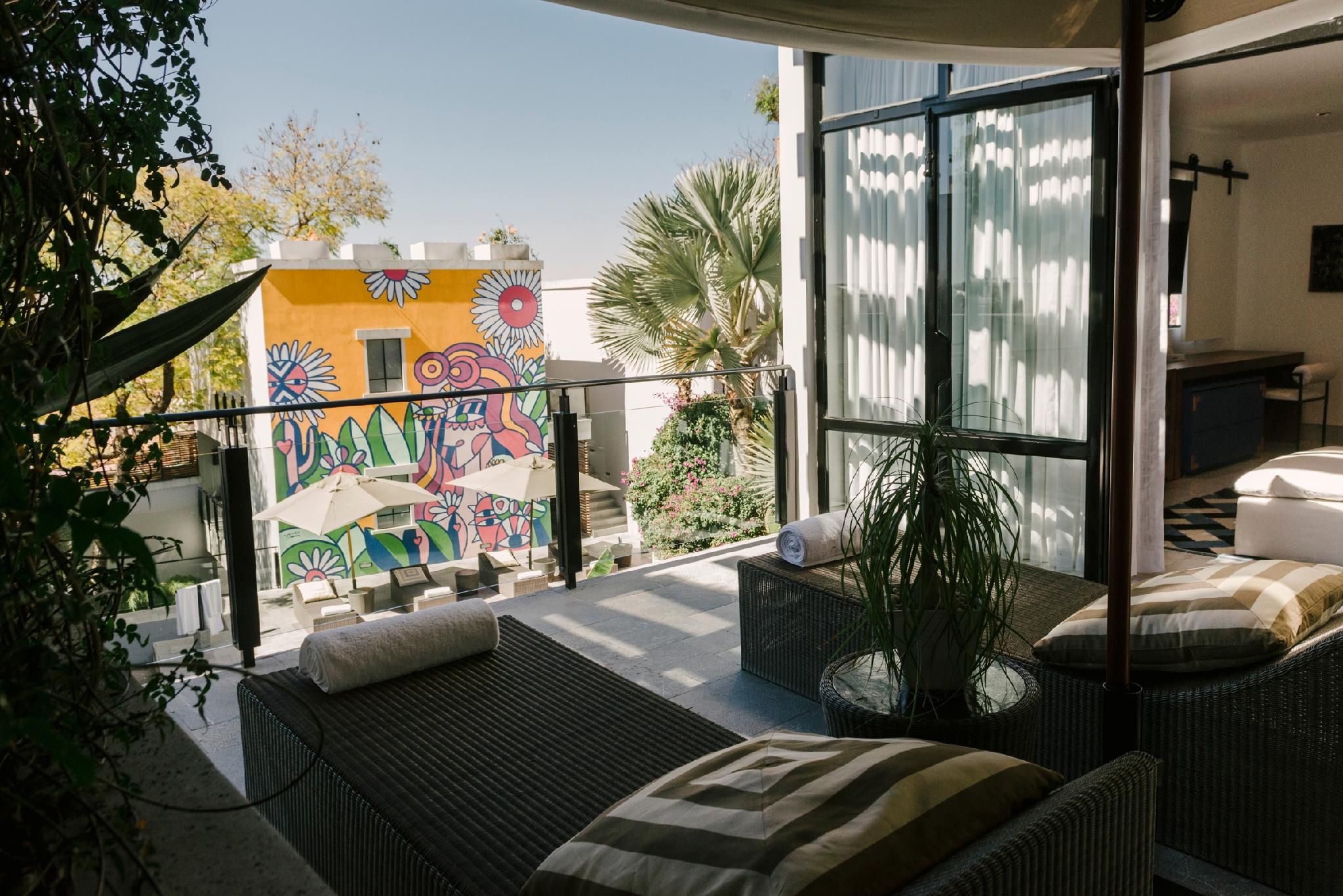 06-Owner Suite A (MI - BDST)