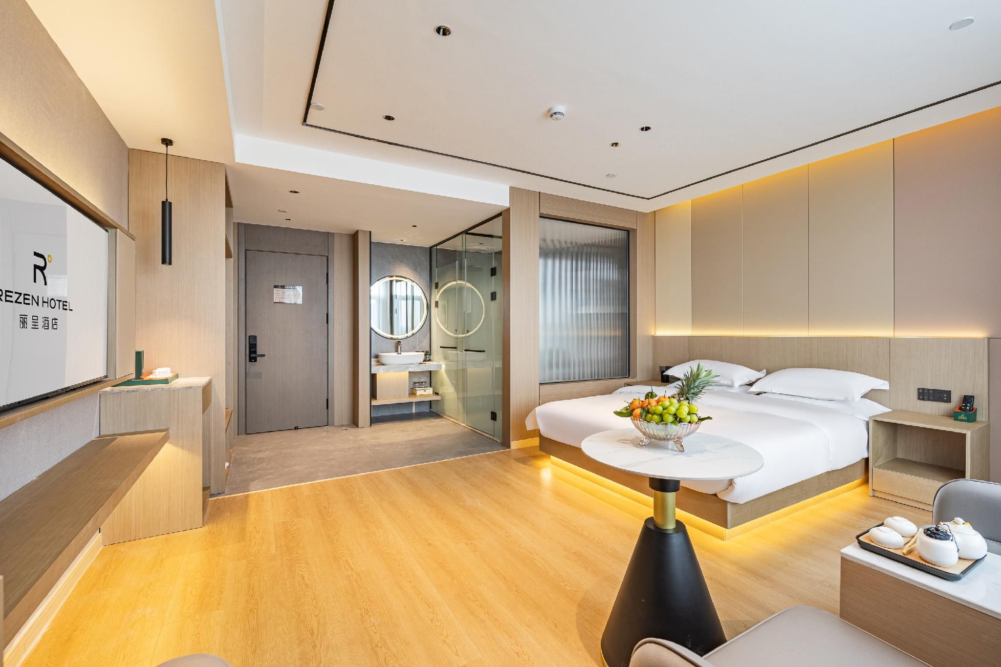 Rezen - Deluxe 1 Bed Room