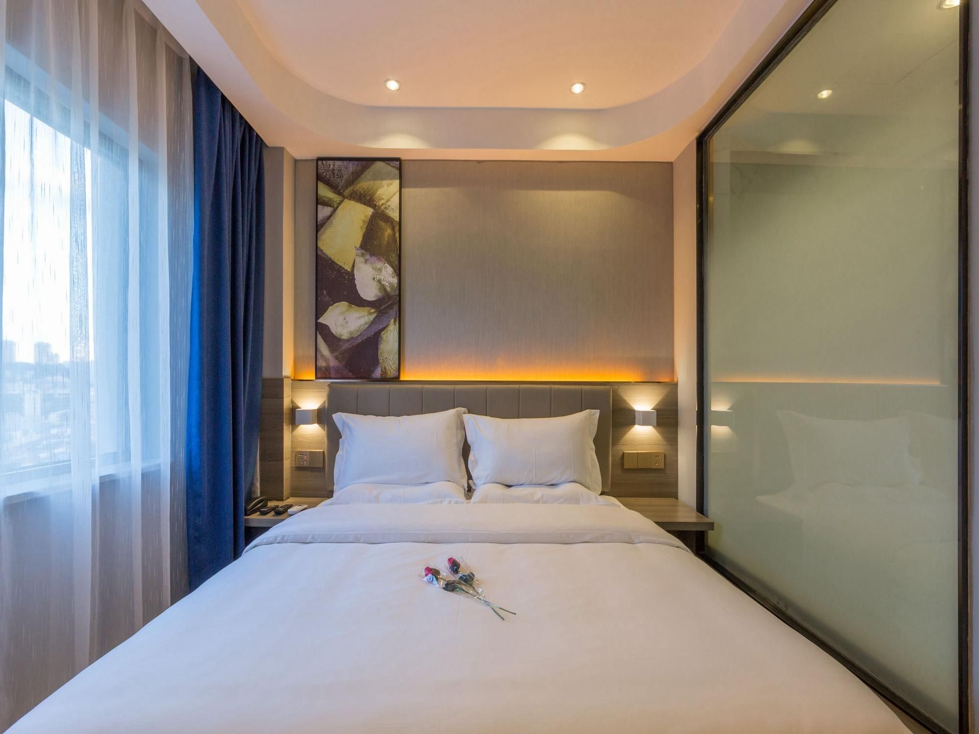 WH - Shuxiang Bed Room