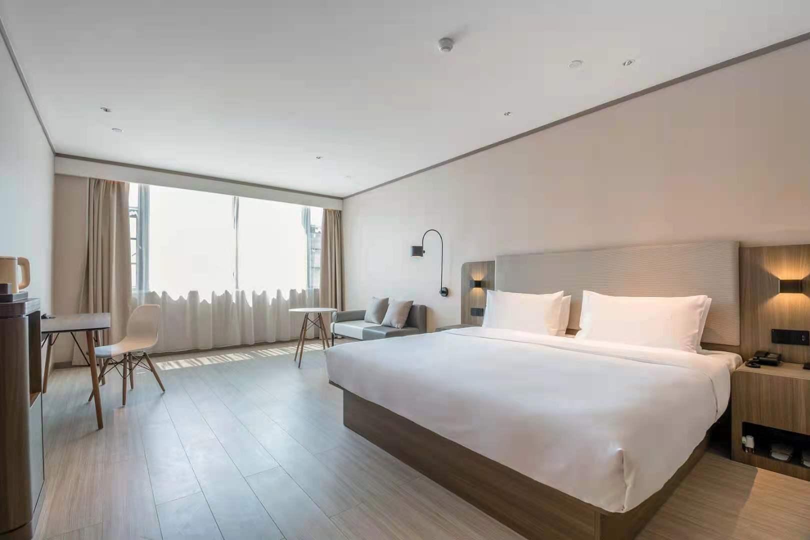 Huazhu - Superior BedRoom