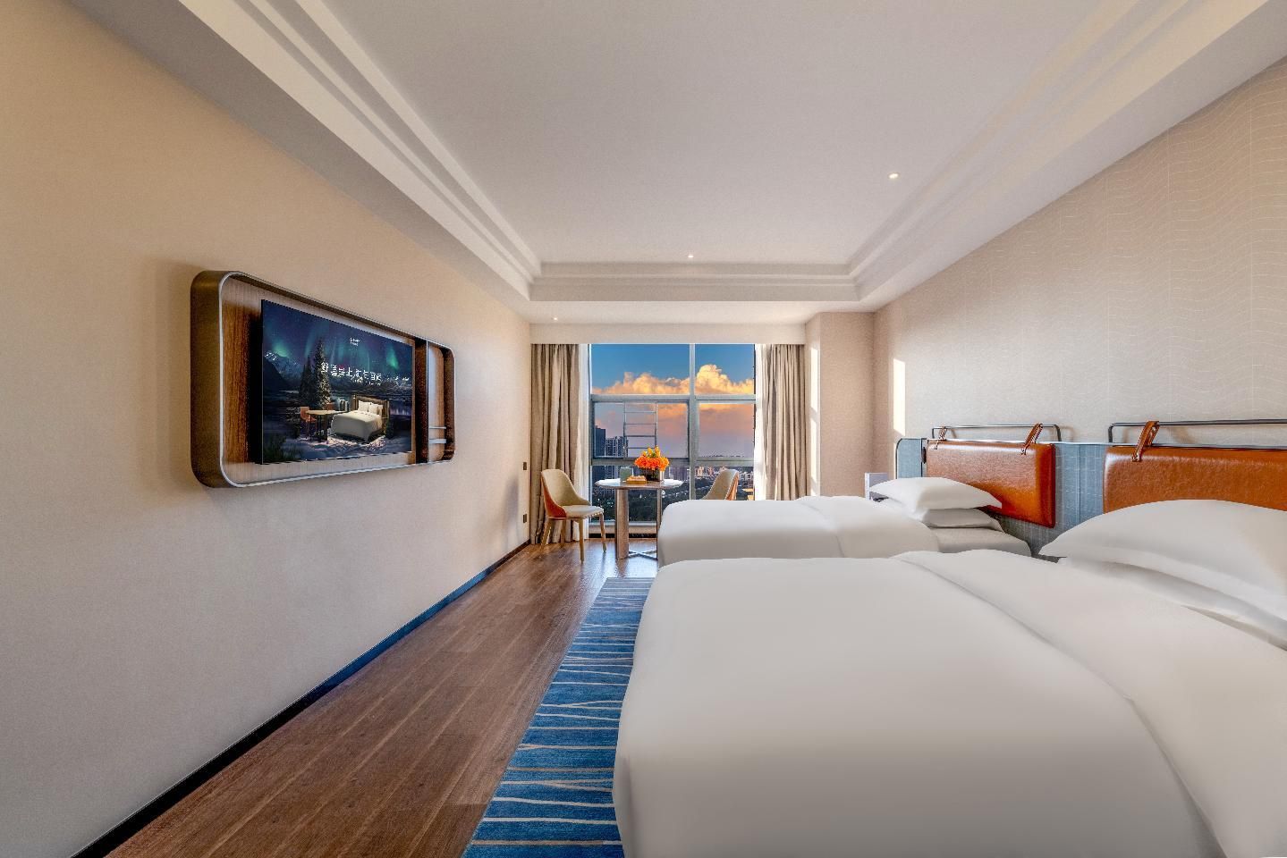 Dossen - Deluxe Family Room