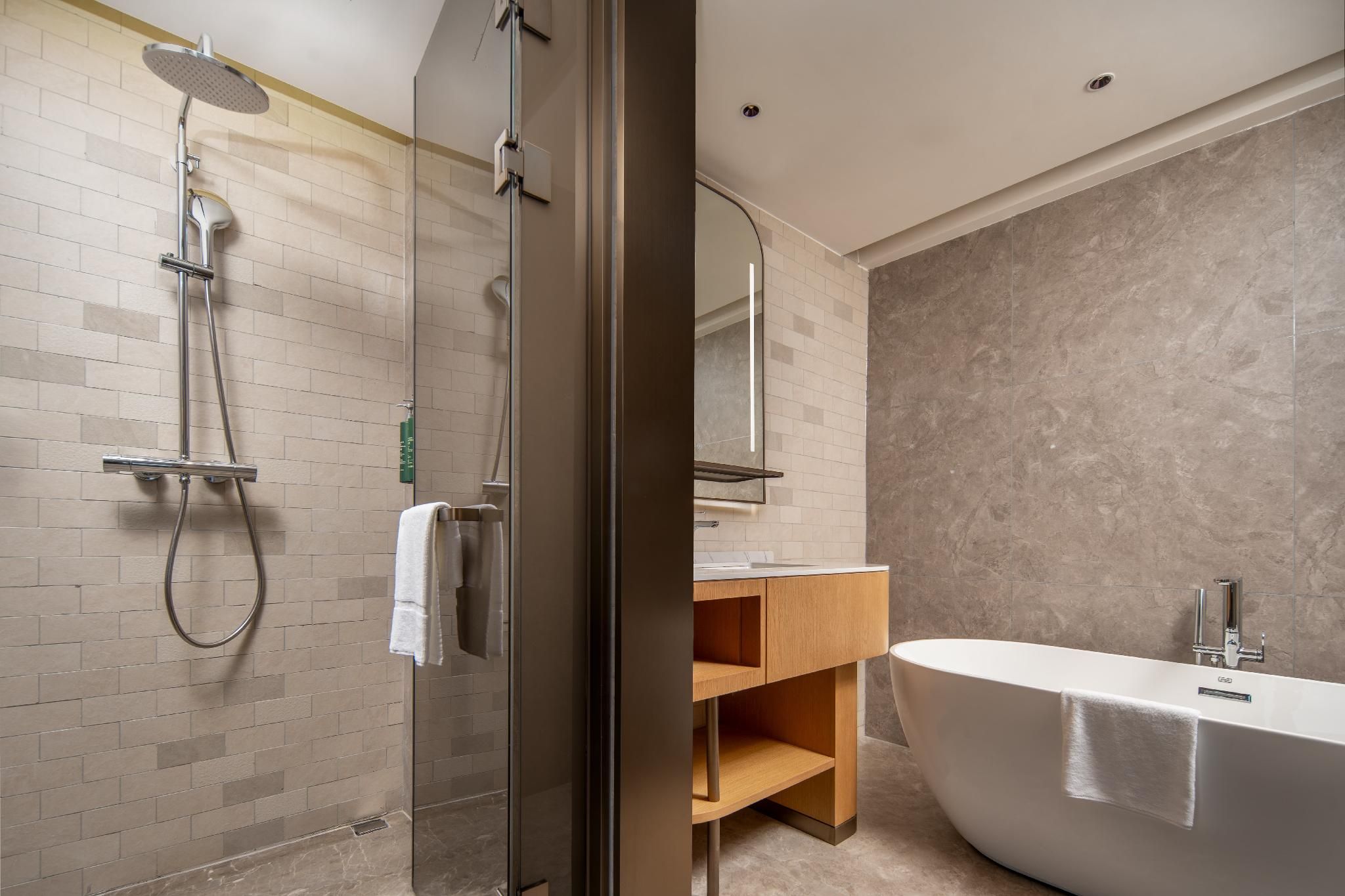 King Deluxe Suite