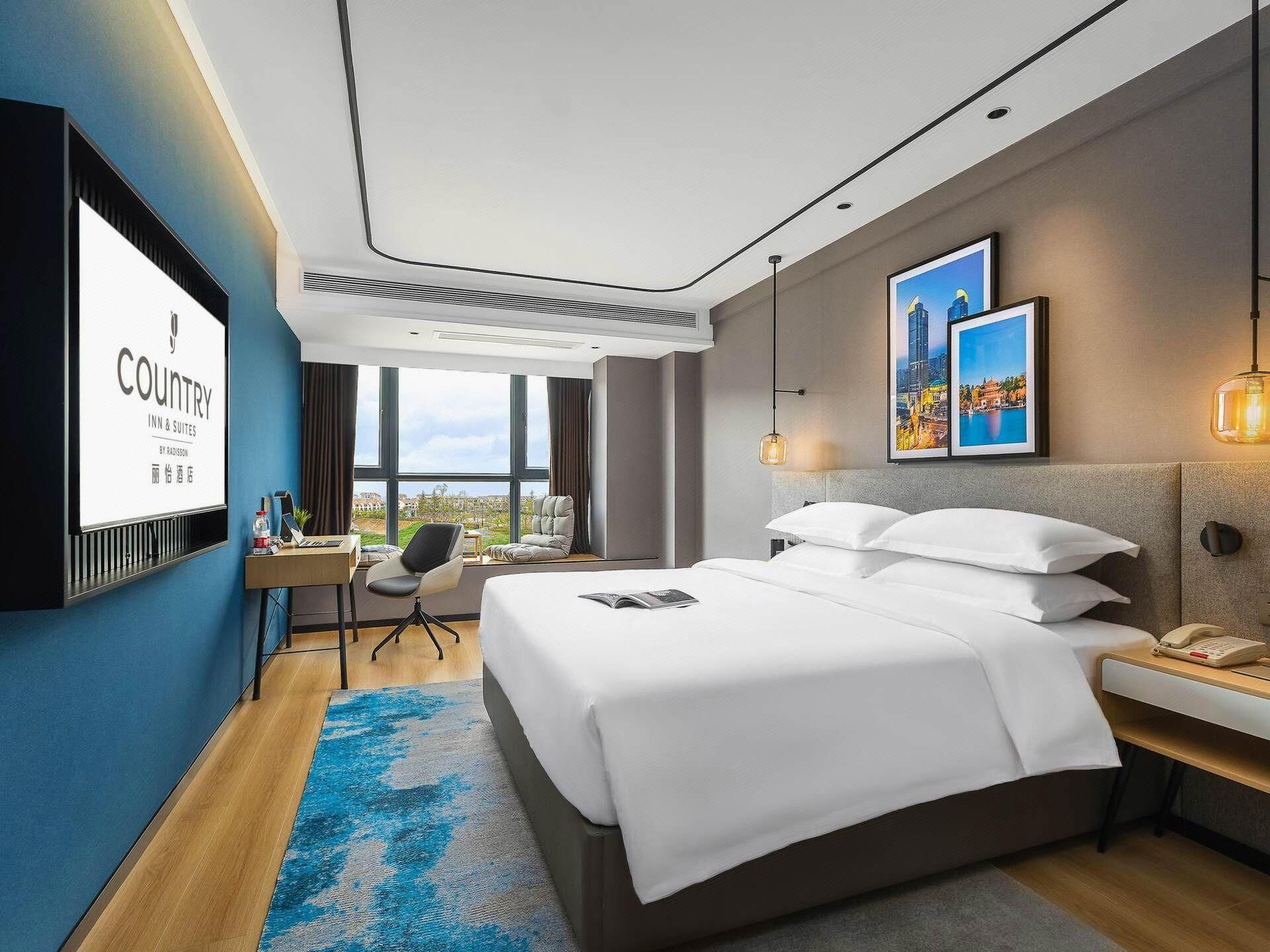 WH - Deluxe Bed Room