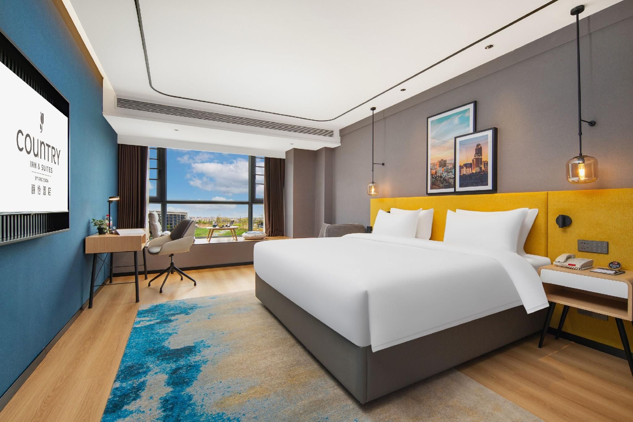 WH - Deluxe Bed Room