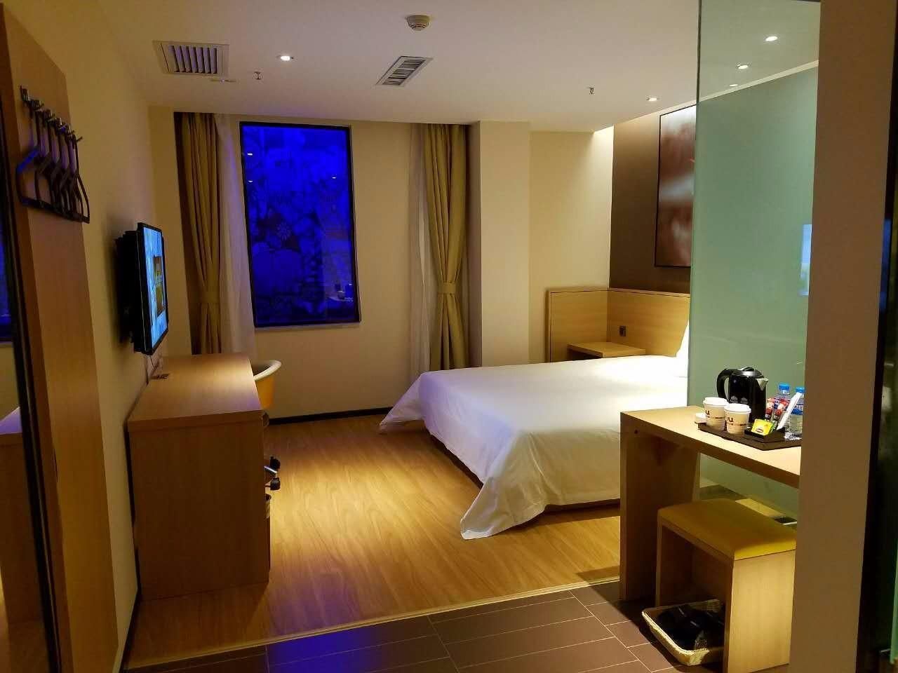 IU Compact U - Exquisite Bed Room