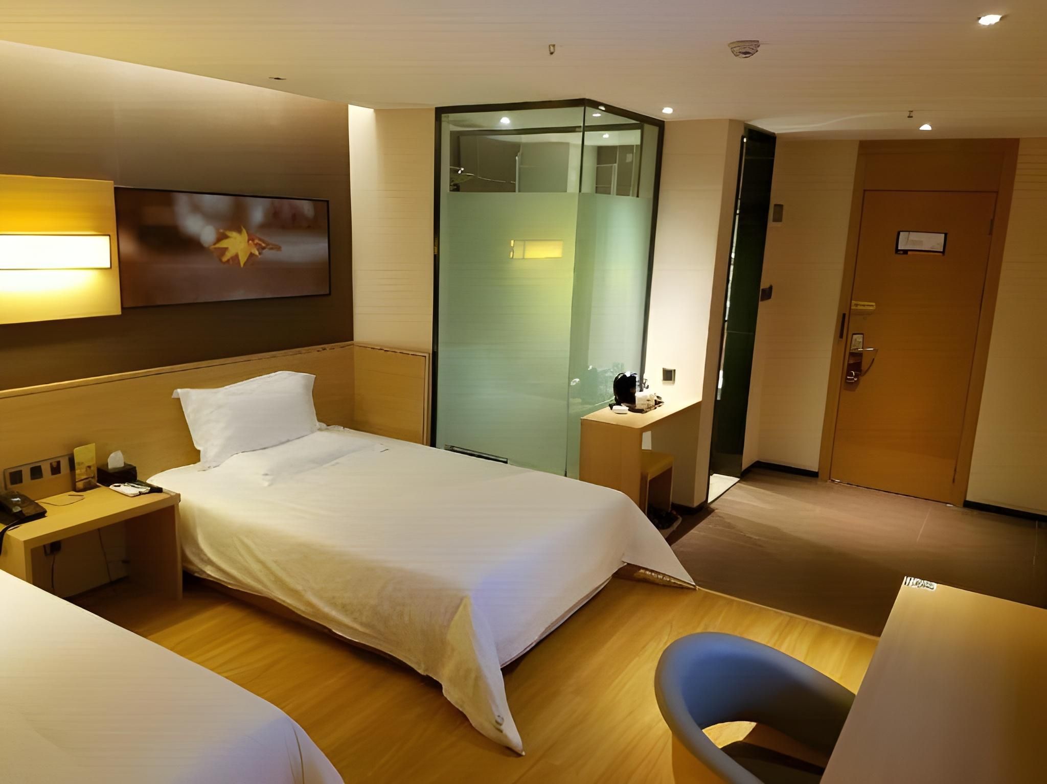 Super Twin Room