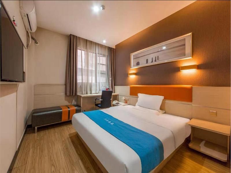 Premium Queen Room