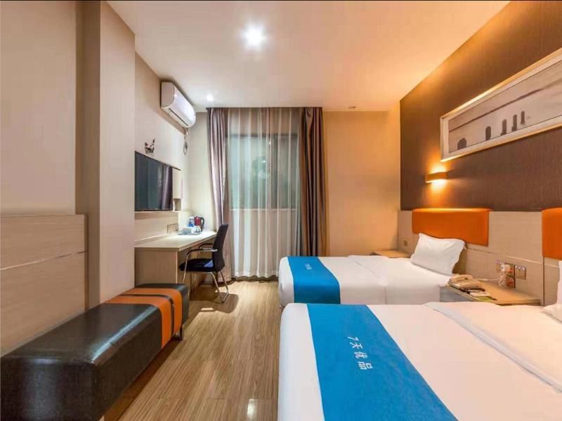 Premium Deluxe Twin Room