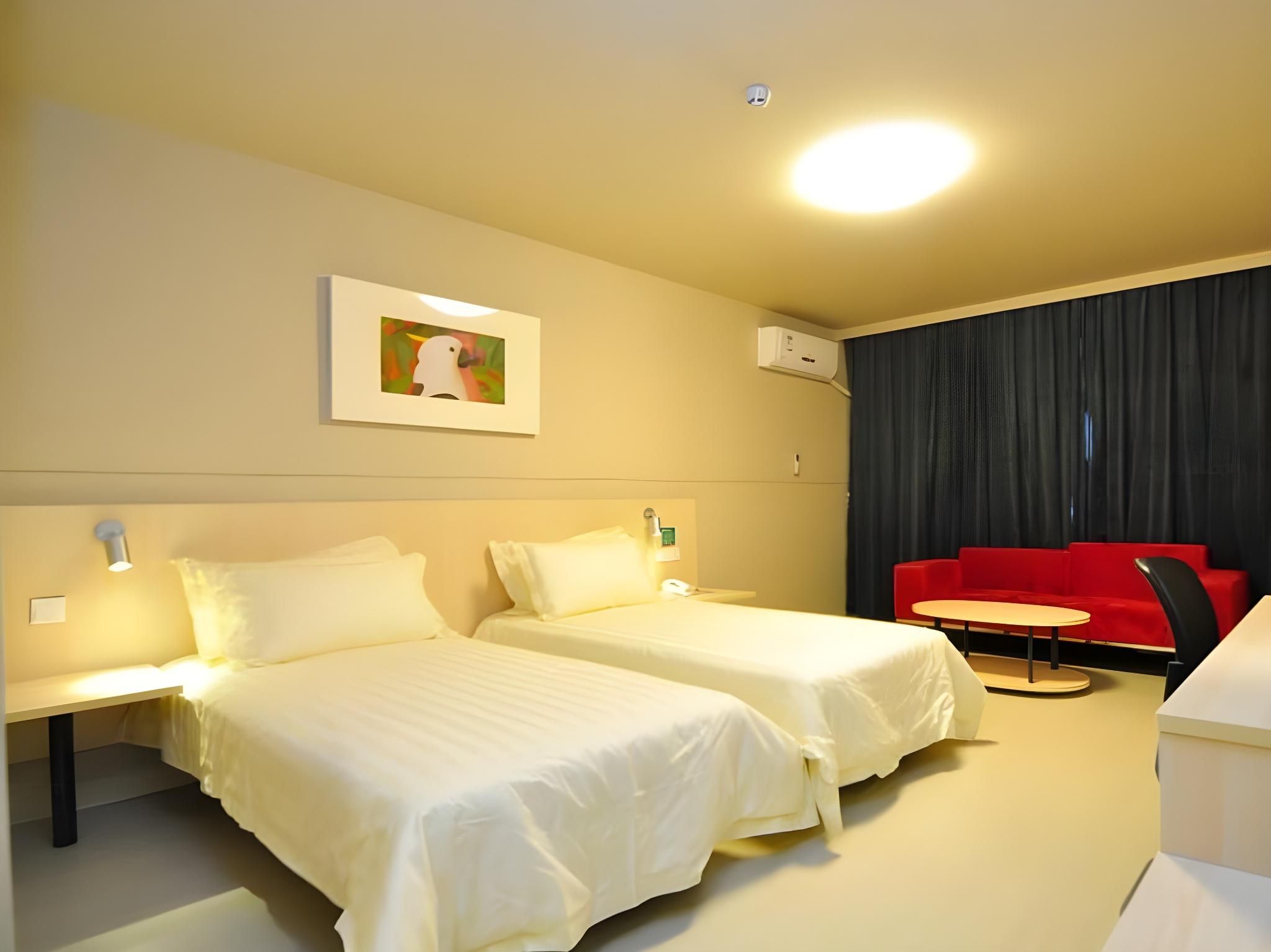 Business Standard Room A