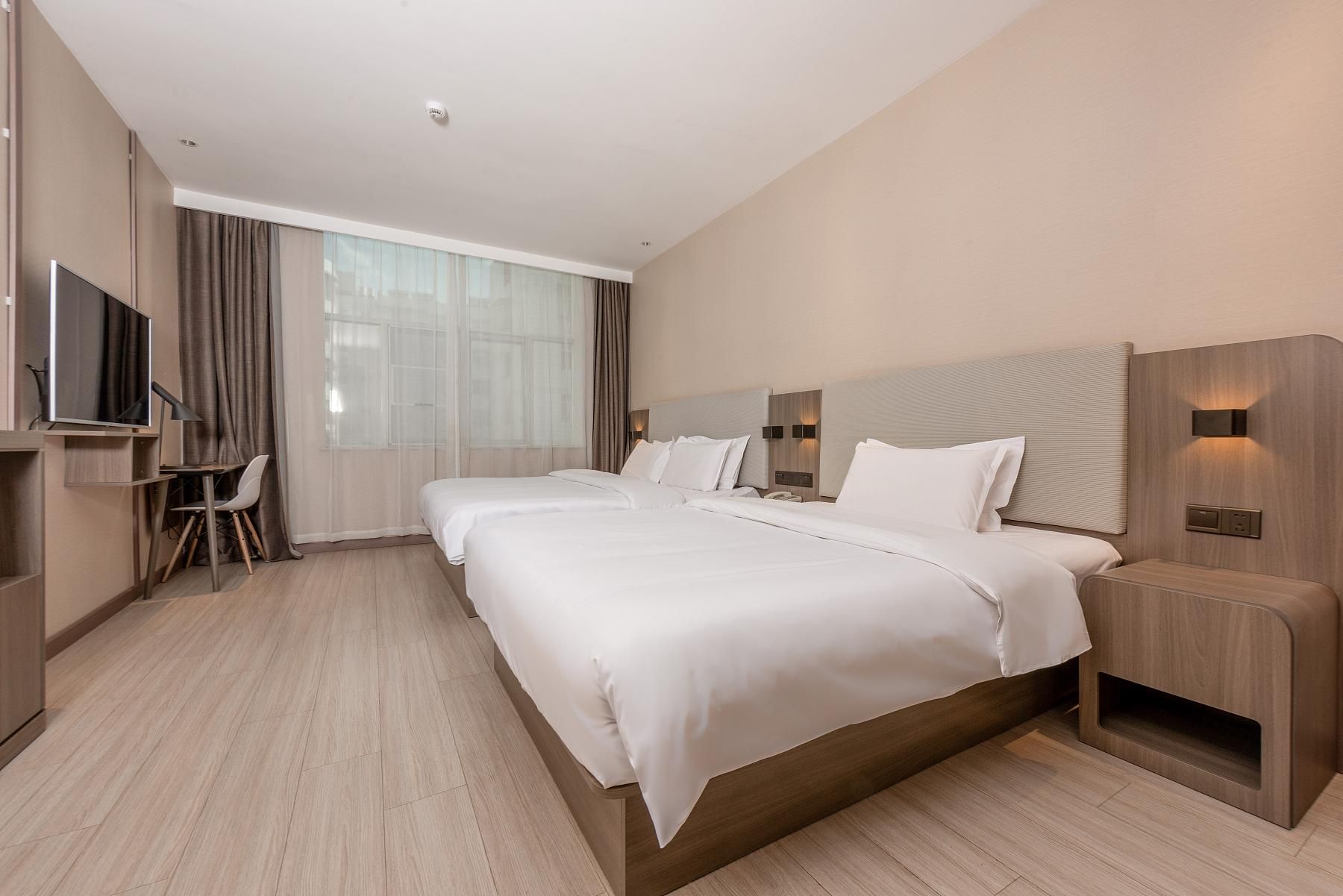 Huazhu - Family Room