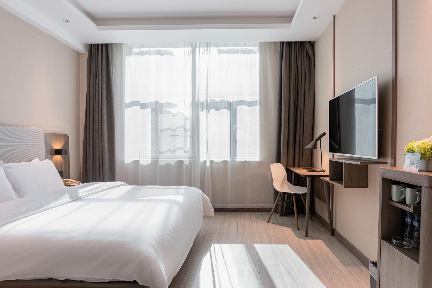 Huazhu - Superior BedRoom