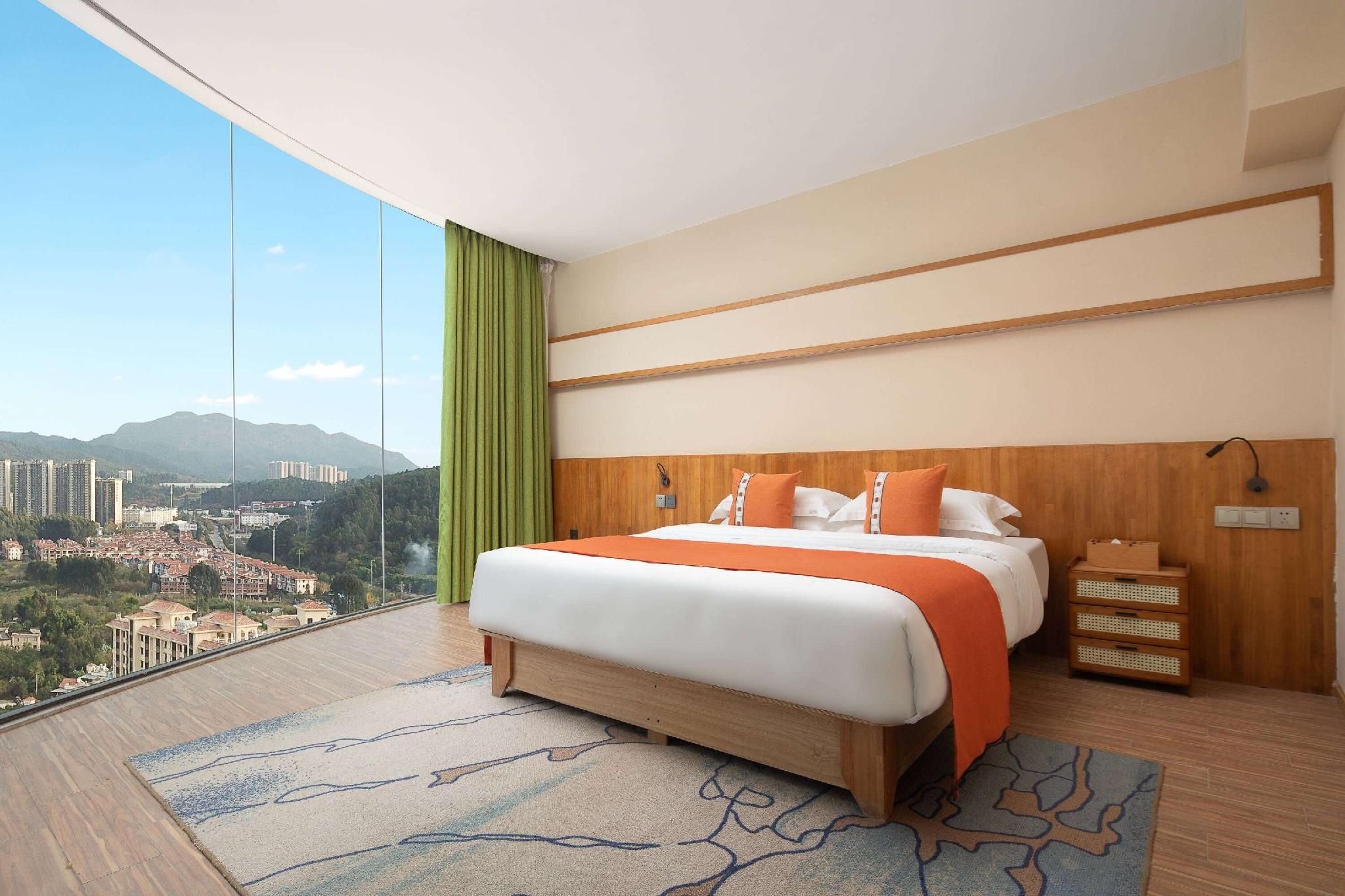 1 King Bed, Deluxe Room, Non Smoking