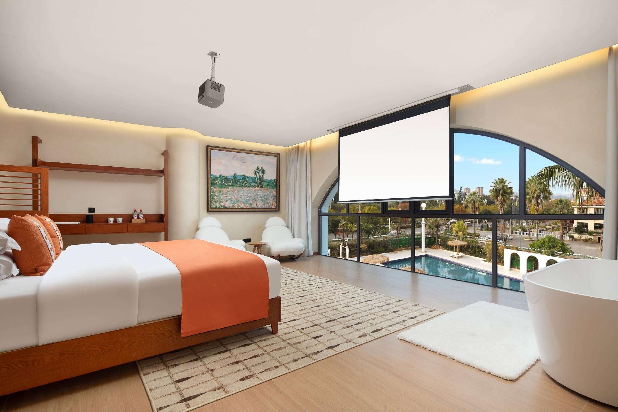 1 King Bed, Deluxe Suite, Non Smoking