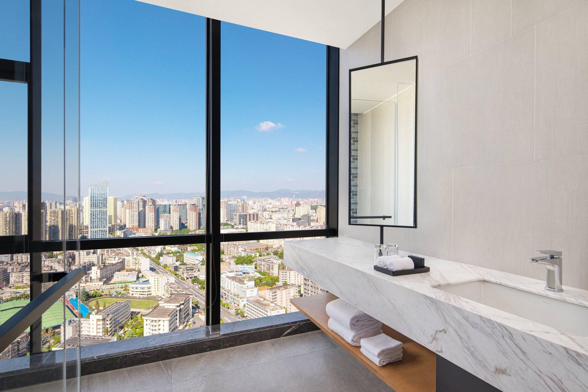 Business Double Room, Guest room, Double, City view