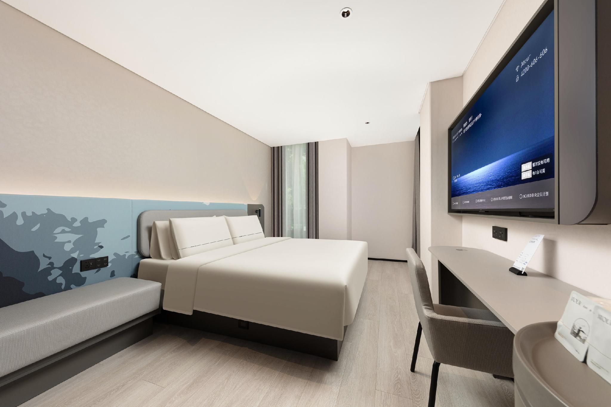 Comfort Queen Room