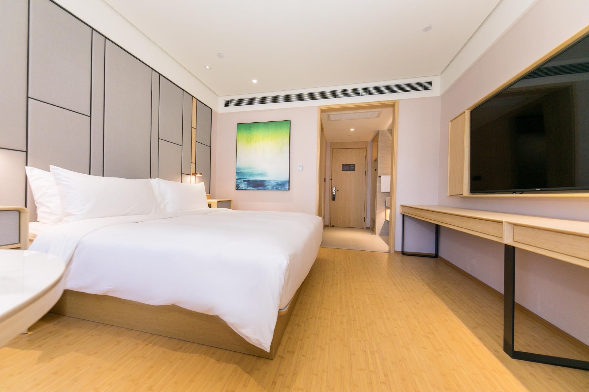 Huazhu - Superior BedRoom