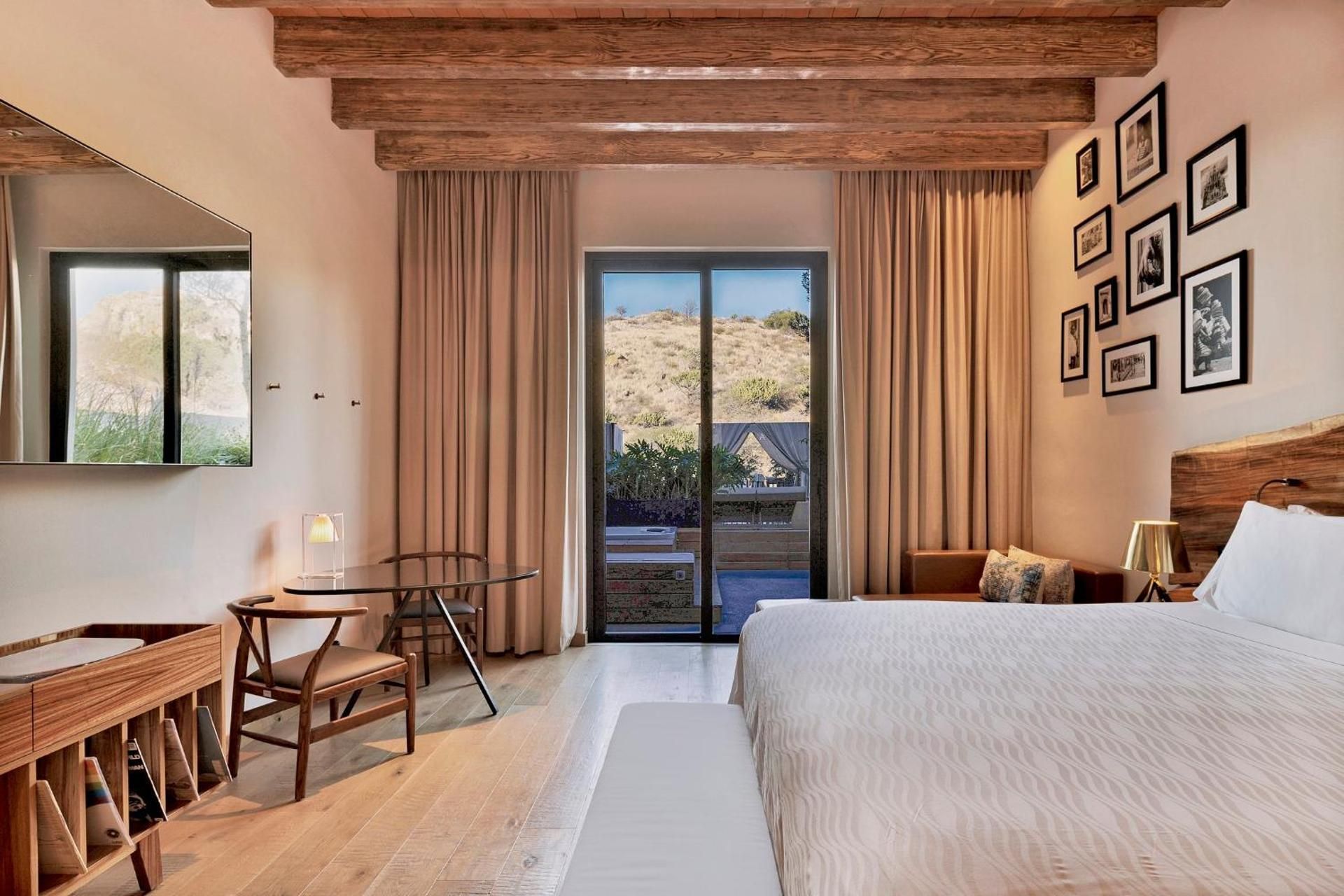 Sundeck Suite
