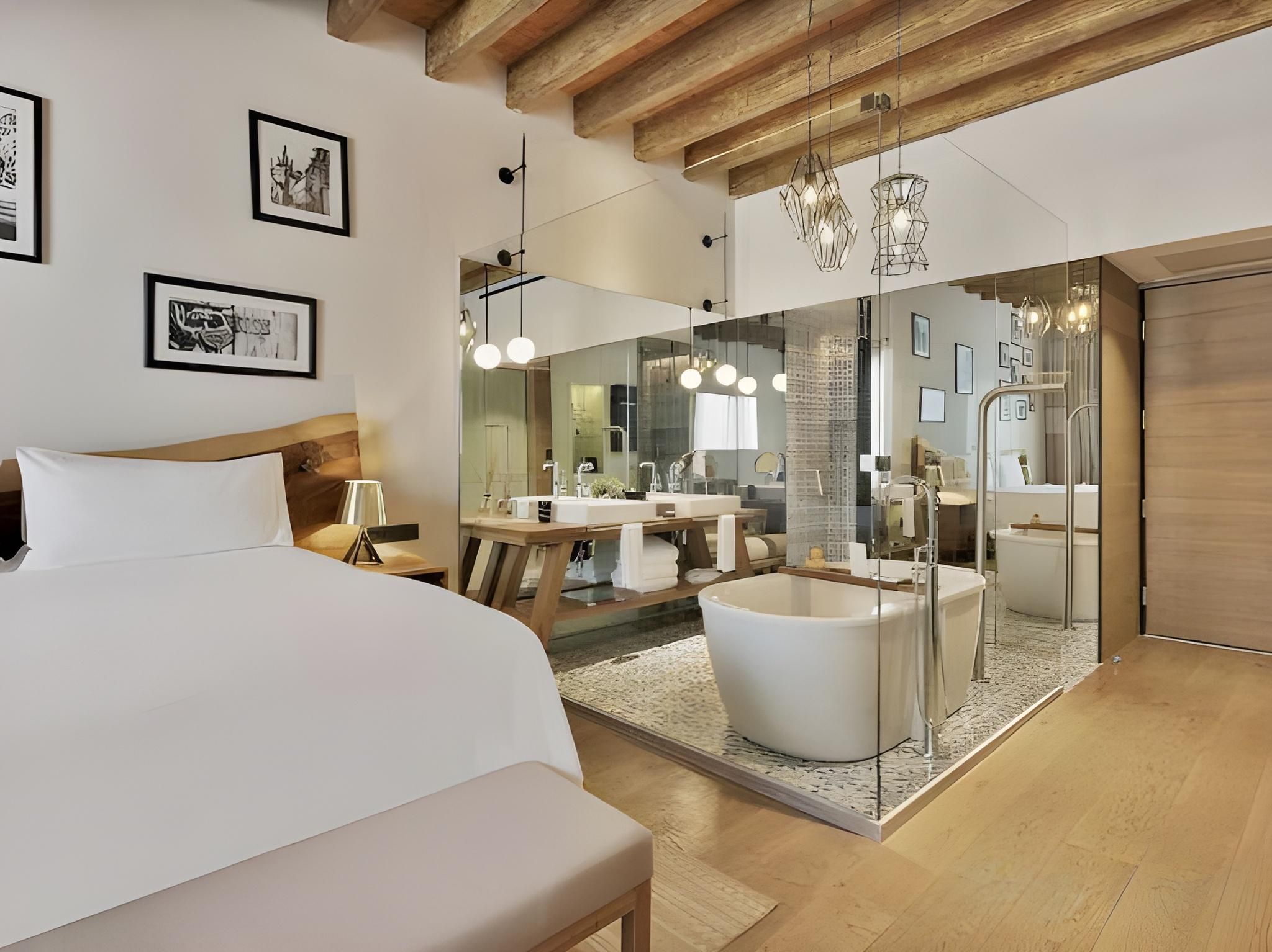 Sundeck Suite