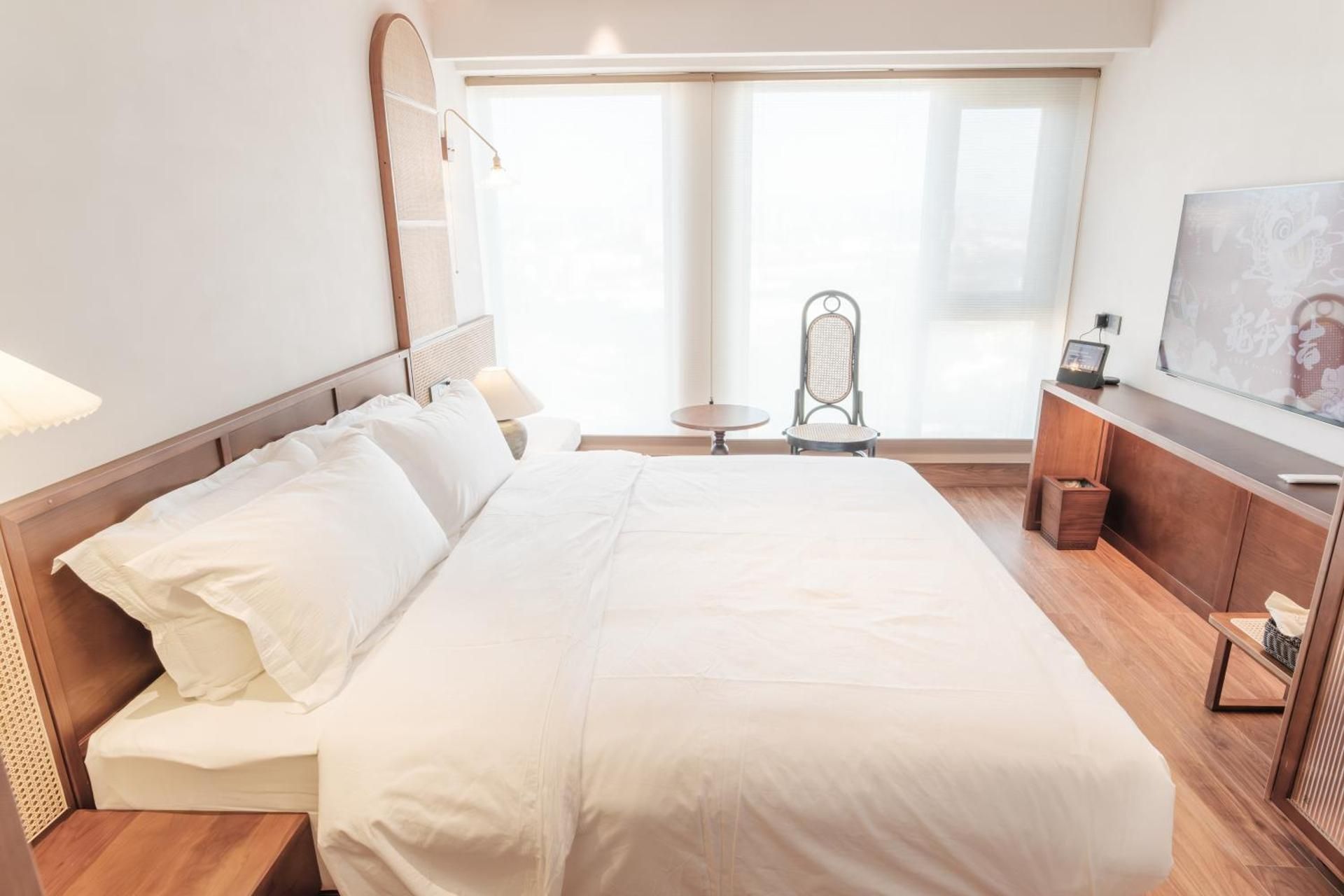 Double Room with Mountain View
