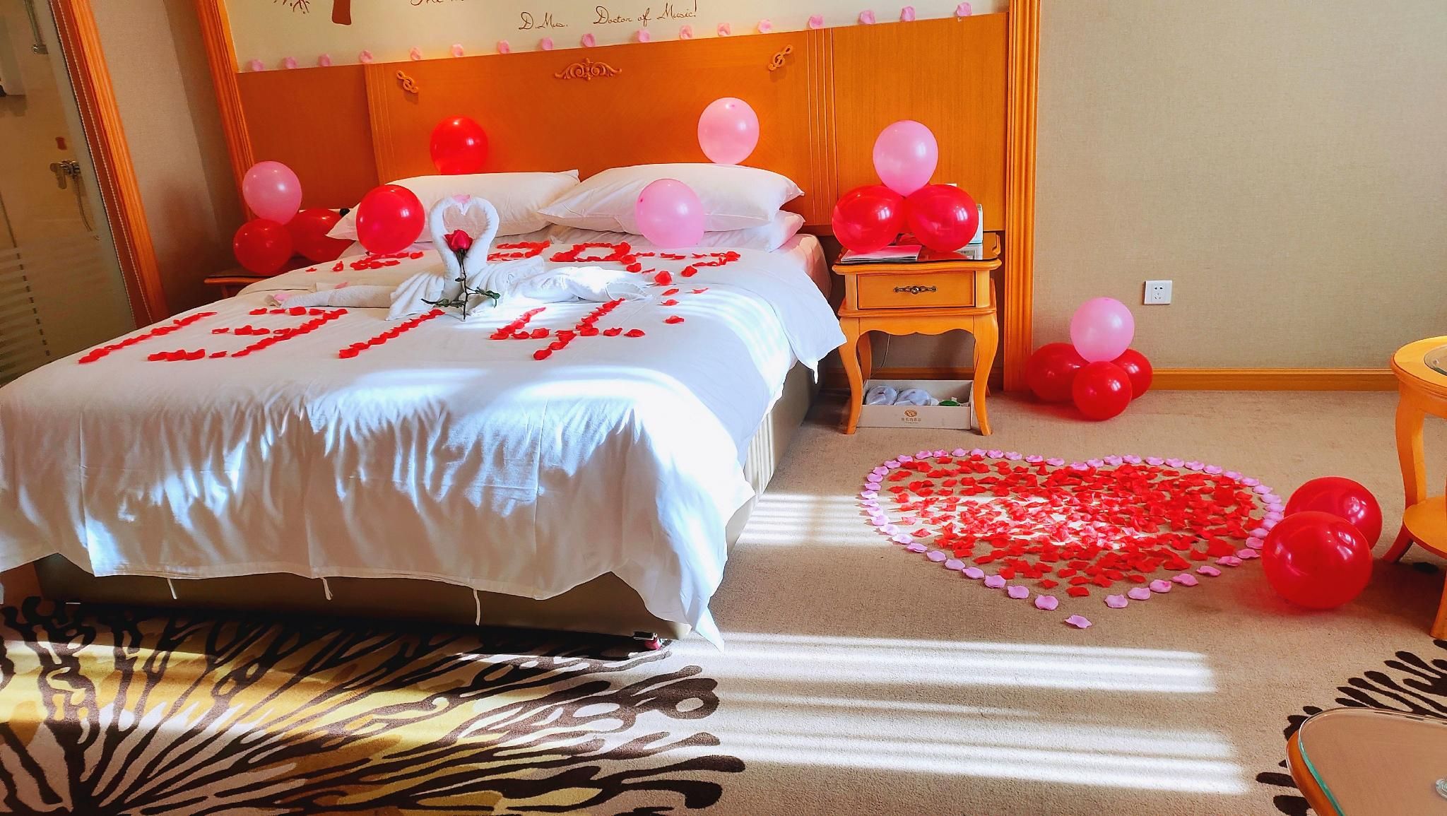 Vienna - Romance Themed Bed Room