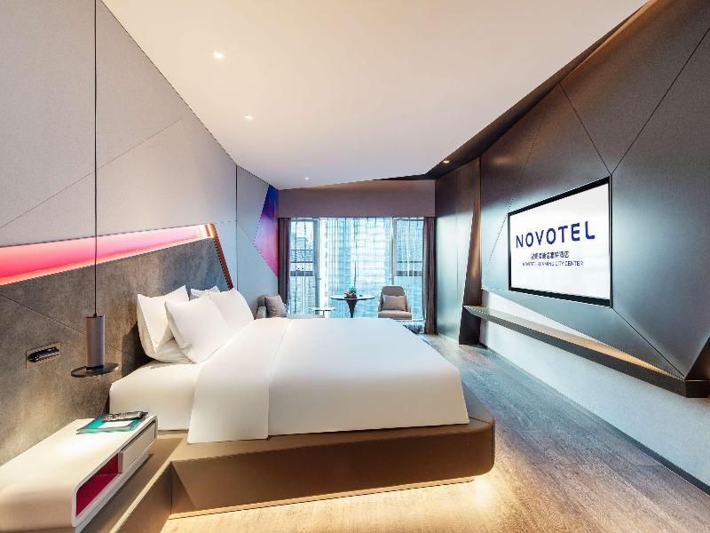Deluxe Room with 1 kingsize bed,City side